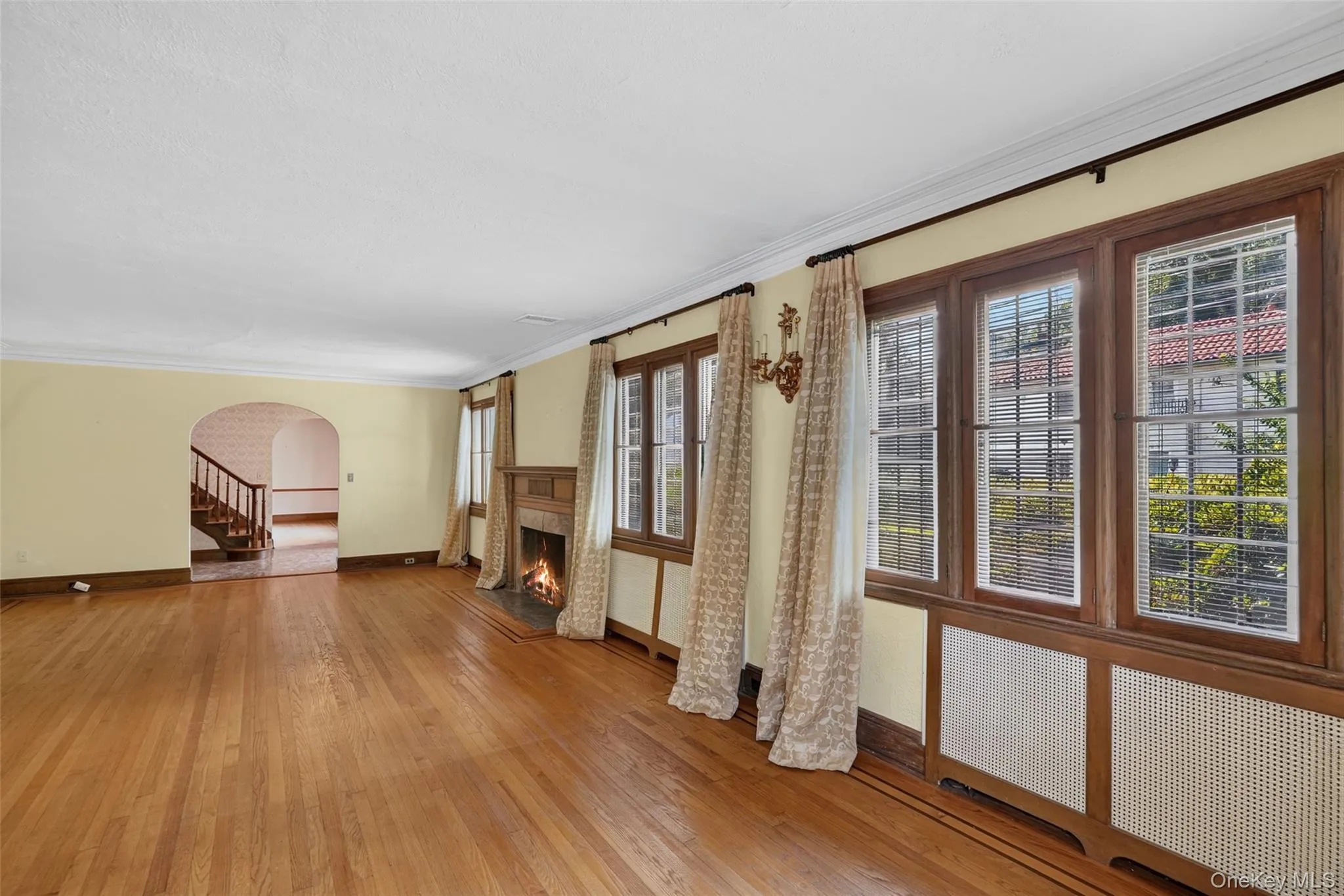297 Devonia Avenue, Mount Vernon, NY, 5 Bedrooms Bedrooms, 9 Rooms Rooms,2 BathroomsBathrooms,Residential,For Rent,Devonia,0,1027807 297 Devonia Avenue, Mount Vernon, NY, 5 Bedrooms Bedrooms, 9 Rooms Rooms,2 BathroomsBathrooms,Residential,For Rent,Devonia,0,1027807