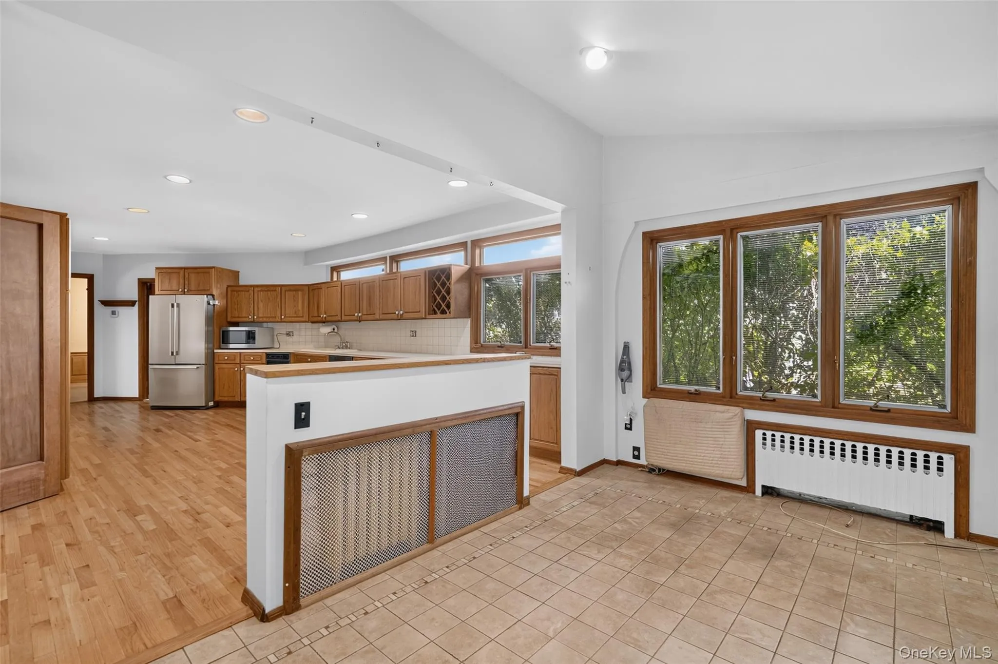 297 Devonia Avenue, Mount Vernon, NY, 5 Bedrooms Bedrooms, 9 Rooms Rooms,2 BathroomsBathrooms,Residential,For Rent,Devonia,0,1027807 297 Devonia Avenue, Mount Vernon, NY, 5 Bedrooms Bedrooms, 9 Rooms Rooms,2 BathroomsBathrooms,Residential,For Rent,Devonia,0,1027807