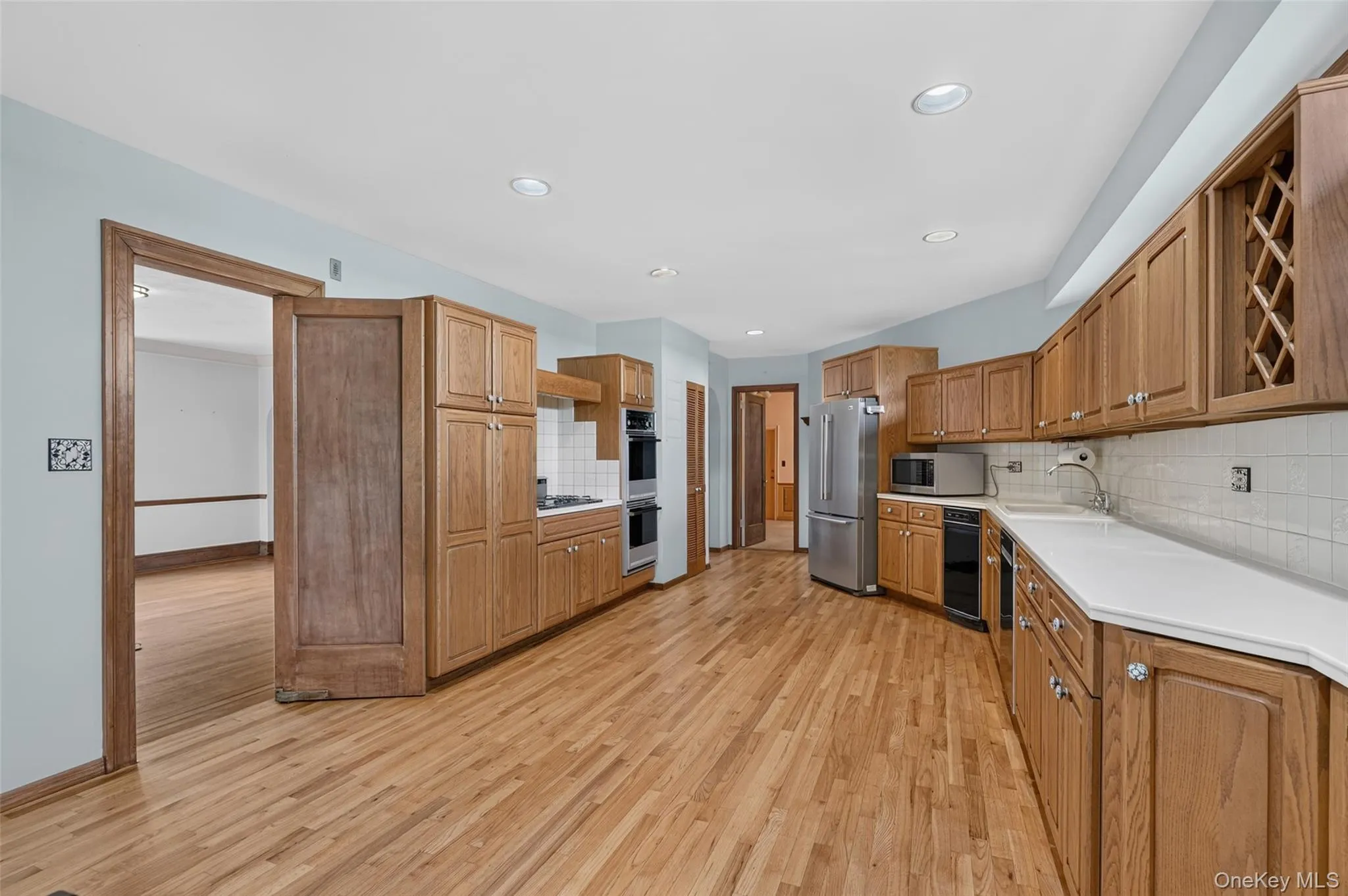 297 Devonia Avenue, Mount Vernon, NY, 5 Bedrooms Bedrooms, 9 Rooms Rooms,2 BathroomsBathrooms,Residential,For Rent,Devonia,0,1027807 297 Devonia Avenue, Mount Vernon, NY, 5 Bedrooms Bedrooms, 9 Rooms Rooms,2 BathroomsBathrooms,Residential,For Rent,Devonia,0,1027807