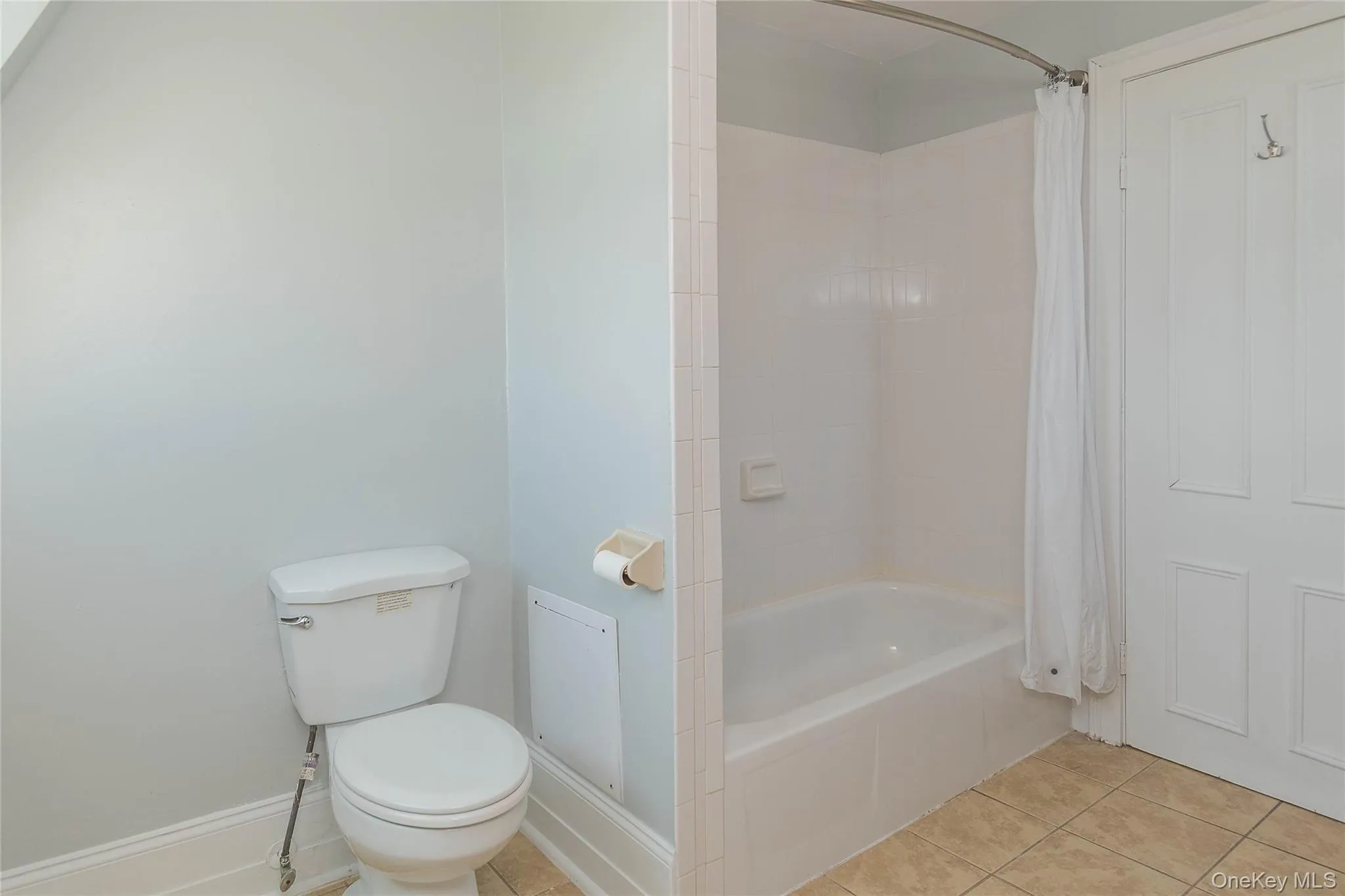 266 Grand Street, Newburgh (city), NY, 1 Bedroom Bedrooms, 3 Rooms Rooms,1 BathroomBathrooms,Residential Lease,For Rent,Grand,0,1027808 266 Grand Street, Newburgh (city), NY, 1 Bedroom Bedrooms, 3 Rooms Rooms,1 BathroomBathrooms,Residential Lease,For Rent,Grand,0,1027808