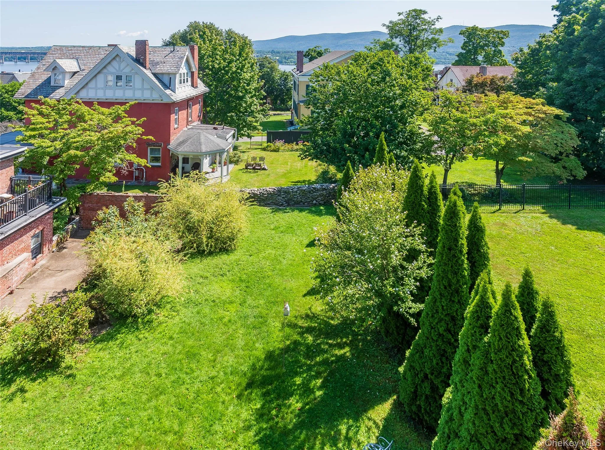266 Grand Street, Newburgh (city), NY, 1 Bedroom Bedrooms, 3 Rooms Rooms,1 BathroomBathrooms,Residential Lease,For Rent,Grand,0,1027808 266 Grand Street, Newburgh (city), NY, 1 Bedroom Bedrooms, 3 Rooms Rooms,1 BathroomBathrooms,Residential Lease,For Rent,Grand,0,1027808