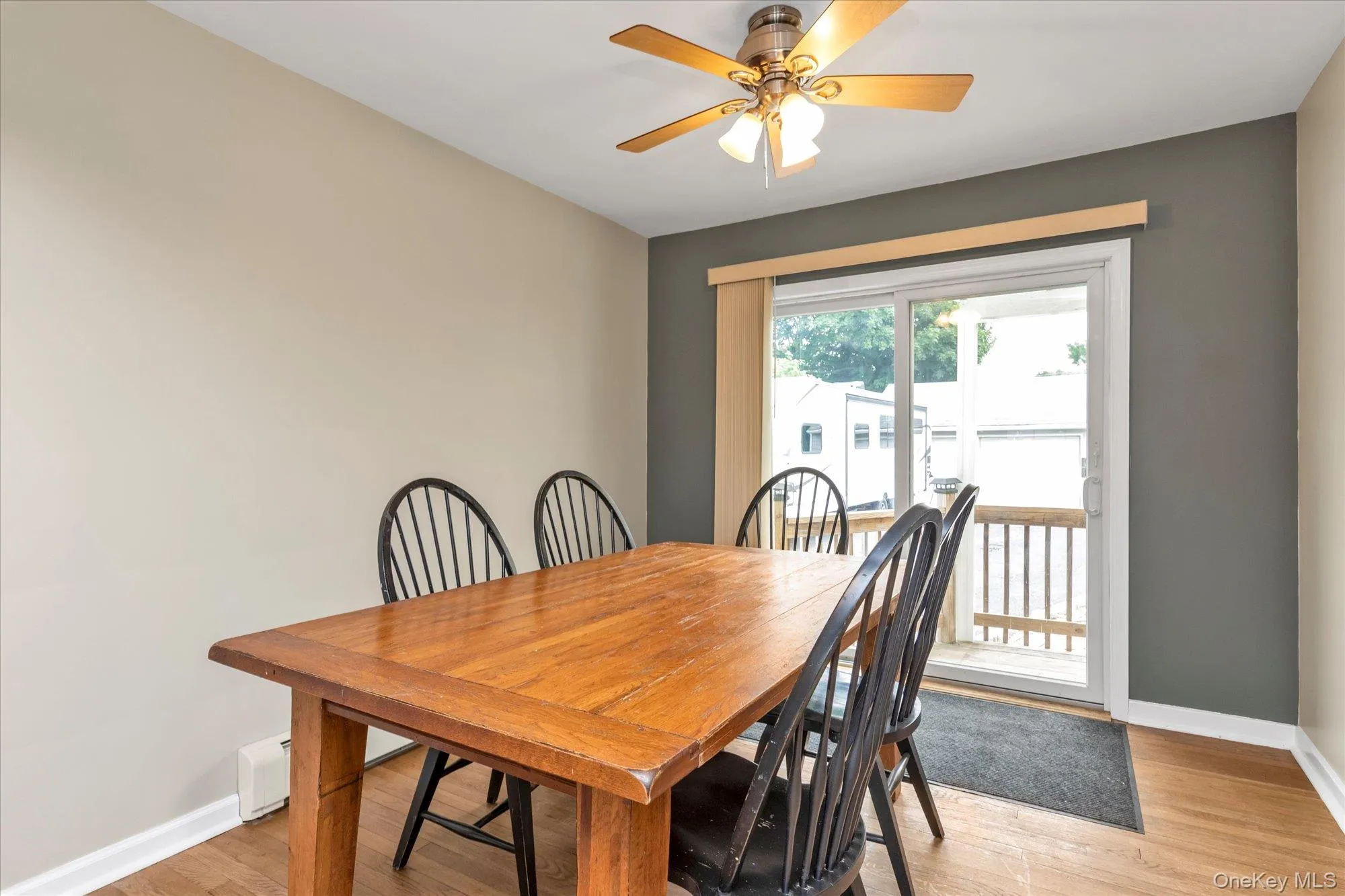 16 Verleye Avenue, Huntington, NY, 3 Bedrooms Bedrooms, 7 Rooms Rooms,2 BathroomsBathrooms,Residential,For Rent,Verleye,0,1027809 16 Verleye Avenue, Huntington, NY, 3 Bedrooms Bedrooms, 7 Rooms Rooms,2 BathroomsBathrooms,Residential,For Rent,Verleye,0,1027809