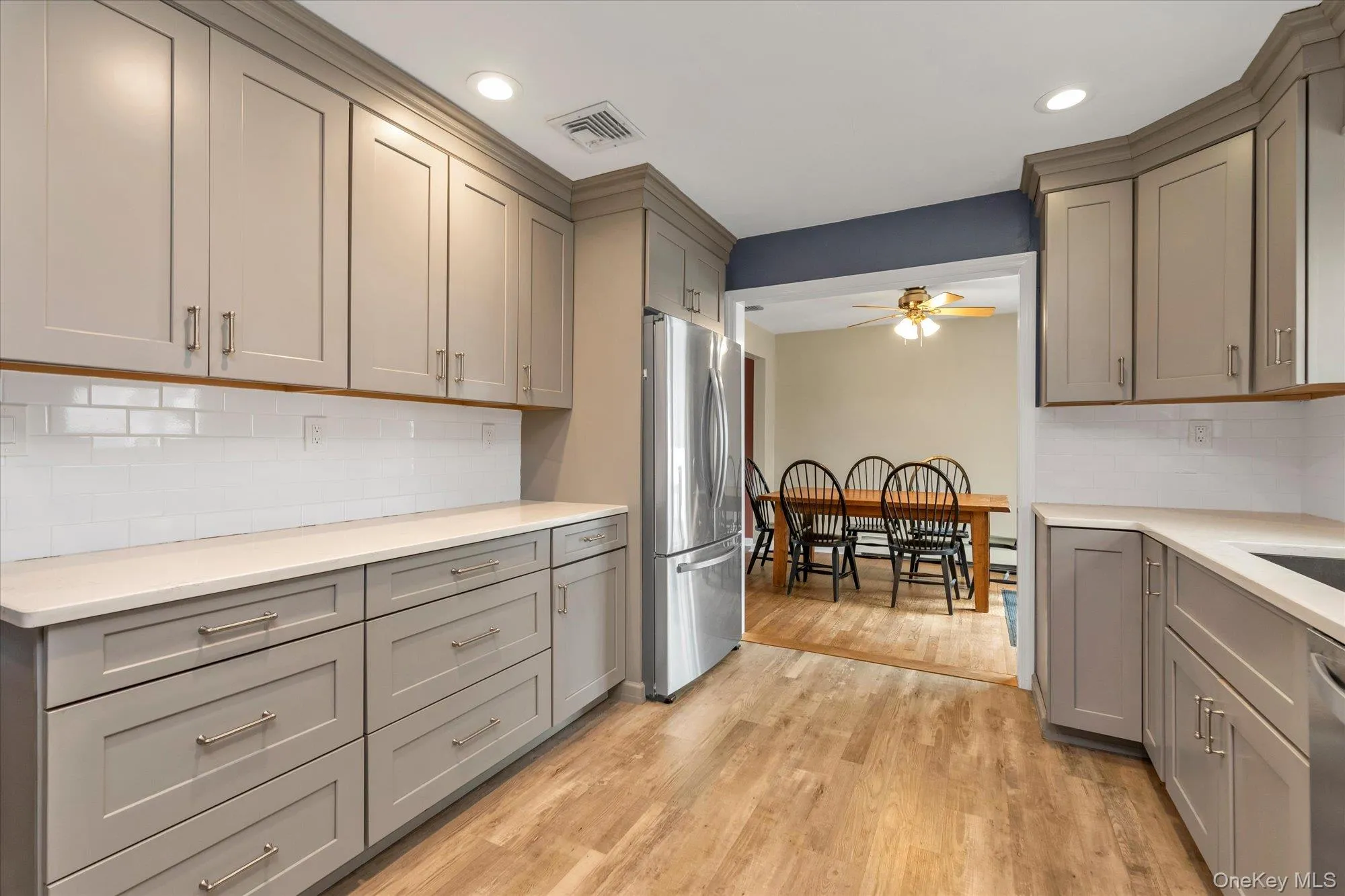 16 Verleye Avenue, Huntington, NY, 3 Bedrooms Bedrooms, 7 Rooms Rooms,2 BathroomsBathrooms,Residential,For Rent,Verleye,0,1027809 16 Verleye Avenue, Huntington, NY, 3 Bedrooms Bedrooms, 7 Rooms Rooms,2 BathroomsBathrooms,Residential,For Rent,Verleye,0,1027809