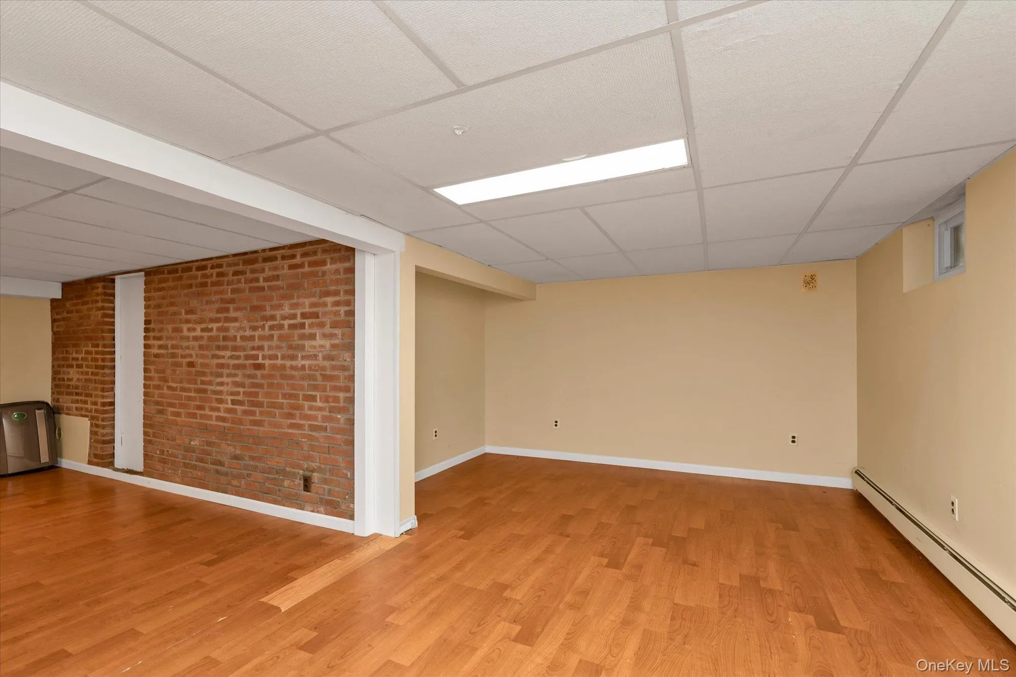 16 Verleye Avenue, Huntington, NY, 3 Bedrooms Bedrooms, 7 Rooms Rooms,2 BathroomsBathrooms,Residential,For Rent,Verleye,0,1027809 16 Verleye Avenue, Huntington, NY, 3 Bedrooms Bedrooms, 7 Rooms Rooms,2 BathroomsBathrooms,Residential,For Rent,Verleye,0,1027809