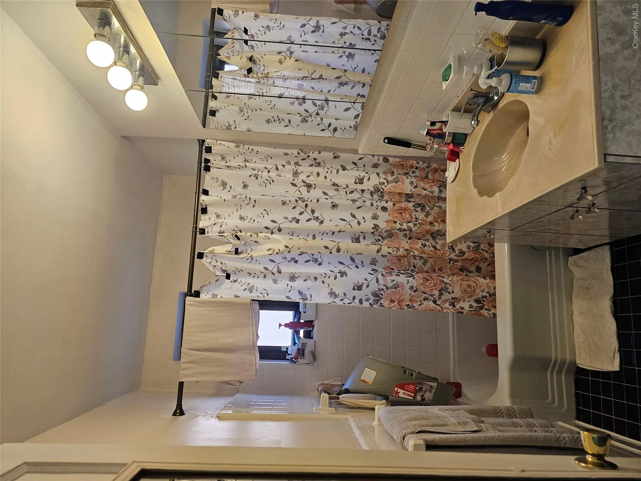 32-23 88 Street, New York, NY, 1 Bedroom Bedrooms, 3 Rooms Rooms,1 BathroomBathrooms,Residential,For Rent,88,0,1027812 32-23 88 Street, New York, NY, 1 Bedroom Bedrooms, 3 Rooms Rooms,1 BathroomBathrooms,Residential,For Rent,88,0,1027812