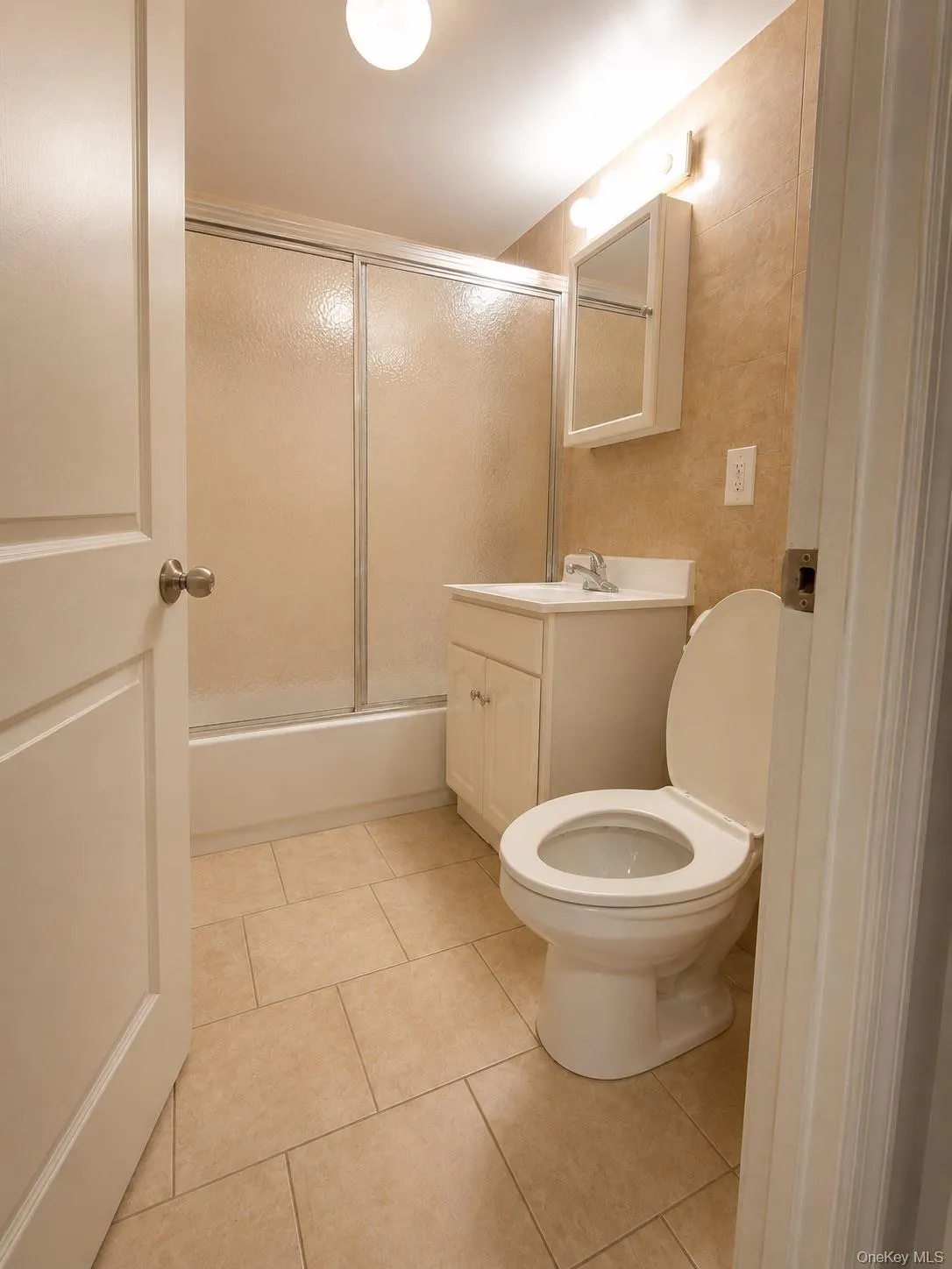 38-11 108th Street, New York, NY, 1 Bedroom Bedrooms, 3 Rooms Rooms,1 BathroomBathrooms,Residential,For Rent,108th,0,1027814 38-11 108th Street, New York, NY, 1 Bedroom Bedrooms, 3 Rooms Rooms,1 BathroomBathrooms,Residential,For Rent,108th,0,1027814