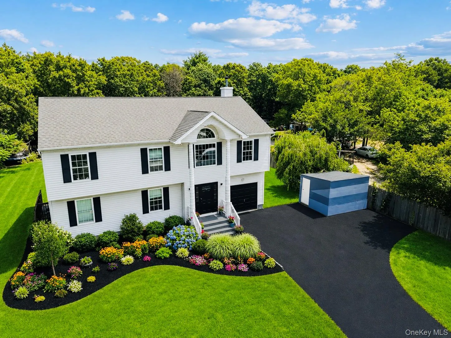 241 Middle Island Road, Brookhaven, NY, 7 Bedrooms Bedrooms, 10 Rooms Rooms,4 BathroomsBathrooms,Residential,For Rent,Middle Island,0,1027815 241 Middle Island Road, Brookhaven, NY, 7 Bedrooms Bedrooms, 10 Rooms Rooms,4 BathroomsBathrooms,Residential,For Rent,Middle Island,0,1027815