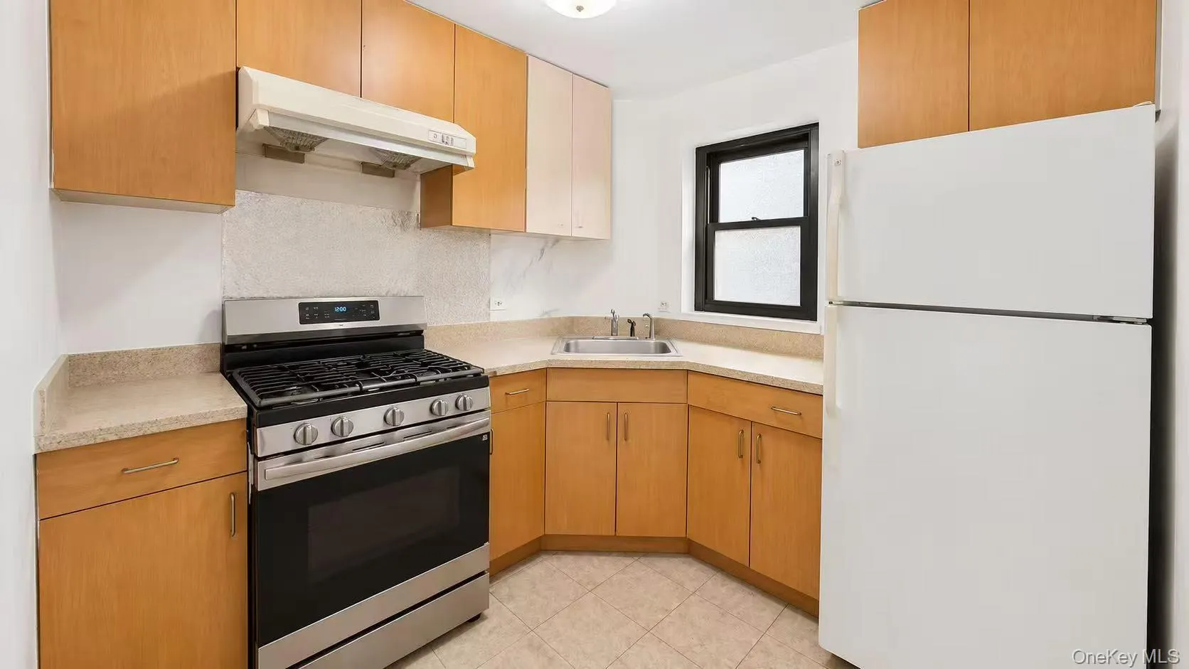 132-59 41st Road, New York, NY, 1 Bedroom Bedrooms, 5 Rooms Rooms,2 BathroomsBathrooms,Residential,For Rent,41st,0,1027816 132-59 41st Road, New York, NY, 1 Bedroom Bedrooms, 5 Rooms Rooms,2 BathroomsBathrooms,Residential,For Rent,41st,0,1027816