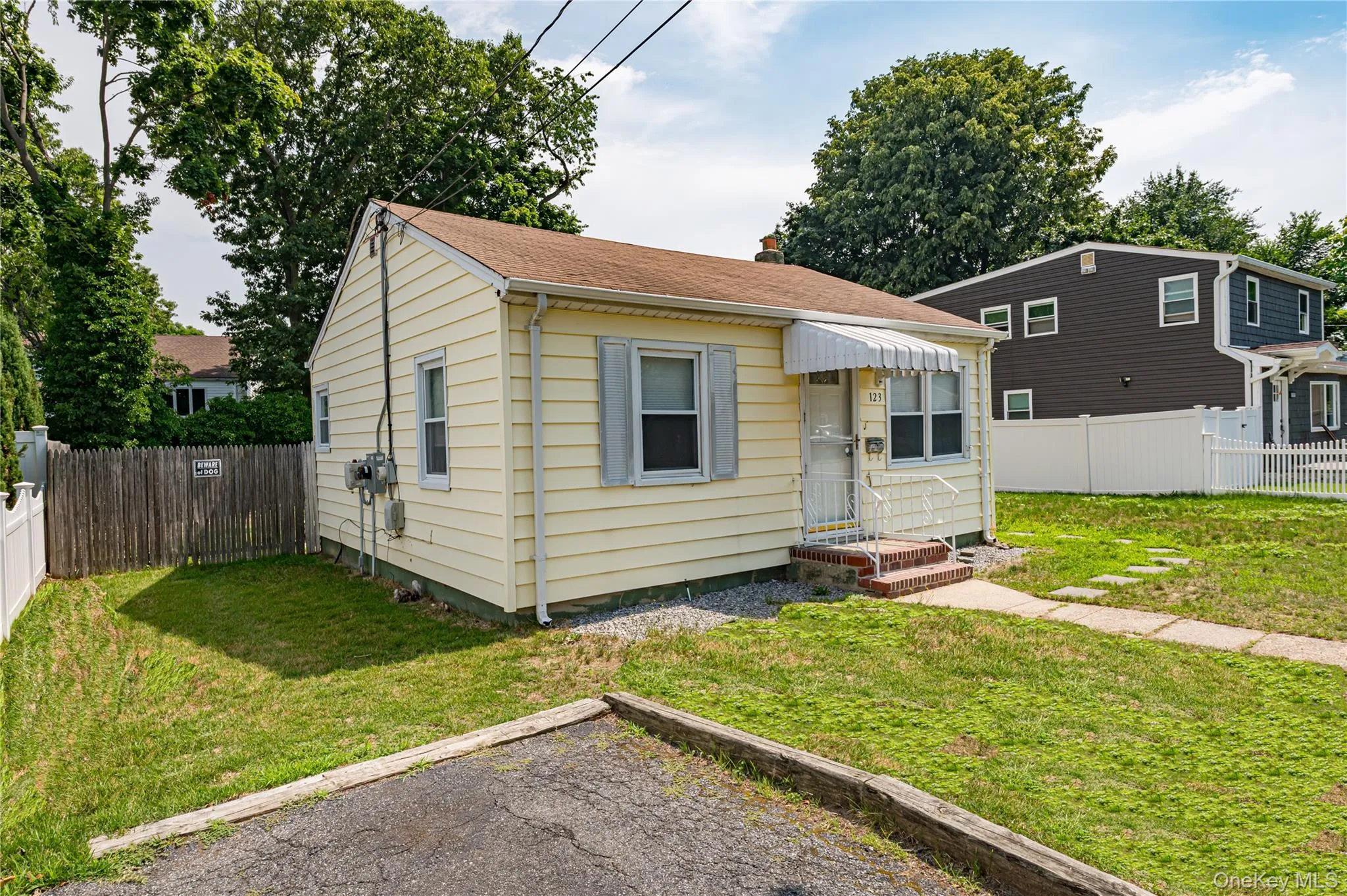 123 Cherubina Lane, Babylon, NY, 2 Bedrooms Bedrooms, 4 Rooms Rooms,1 BathroomBathrooms,Residential,For Rent,Cherubina,0,1027819 123 Cherubina Lane, Babylon, NY, 2 Bedrooms Bedrooms, 4 Rooms Rooms,1 BathroomBathrooms,Residential,For Rent,Cherubina,0,1027819