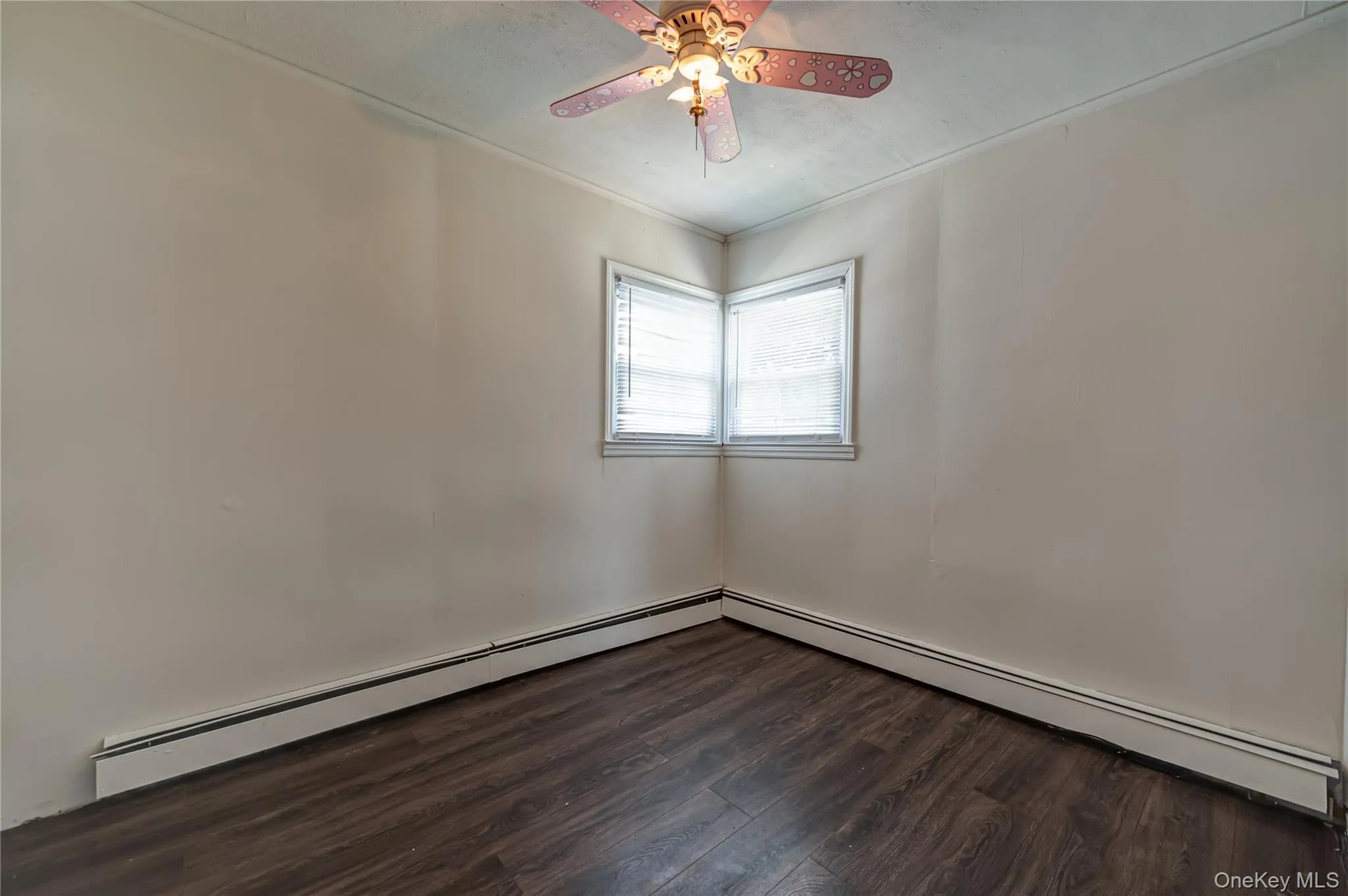 123 Cherubina Lane, Babylon, NY, 2 Bedrooms Bedrooms, 4 Rooms Rooms,1 BathroomBathrooms,Residential,For Rent,Cherubina,0,1027819 123 Cherubina Lane, Babylon, NY, 2 Bedrooms Bedrooms, 4 Rooms Rooms,1 BathroomBathrooms,Residential,For Rent,Cherubina,0,1027819
