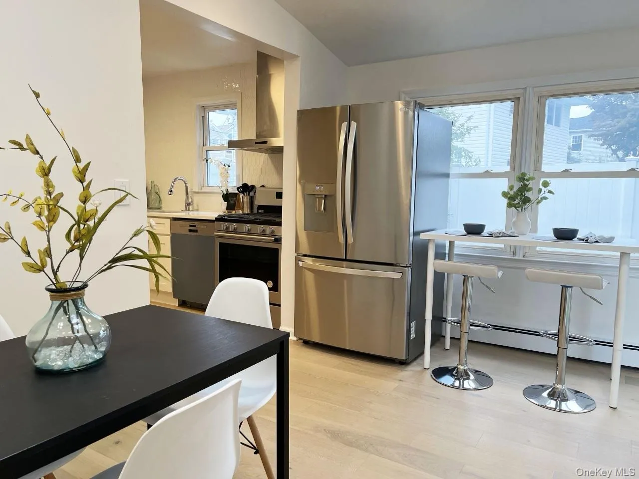 20 Walters Avenue, Oyster Bay, NY, 4 Bedrooms Bedrooms, 12 Rooms Rooms,3 BathroomsBathrooms,Residential,For Rent,Walters,0,1027820 20 Walters Avenue, Oyster Bay, NY, 4 Bedrooms Bedrooms, 12 Rooms Rooms,3 BathroomsBathrooms,Residential,For Rent,Walters,0,1027820