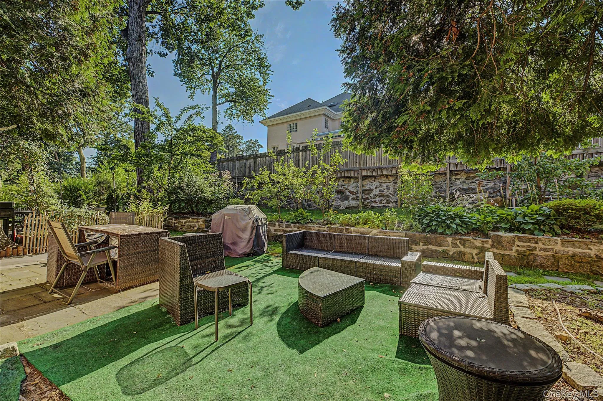 4971 Henry Hudson Parkway, New York, NY, 3 Bedrooms Bedrooms, 8 Rooms Rooms,2 BathroomsBathrooms,Residential,For Rent,Henry Hudson,0,1027822 4971 Henry Hudson Parkway, New York, NY, 3 Bedrooms Bedrooms, 8 Rooms Rooms,2 BathroomsBathrooms,Residential,For Rent,Henry Hudson,0,1027822