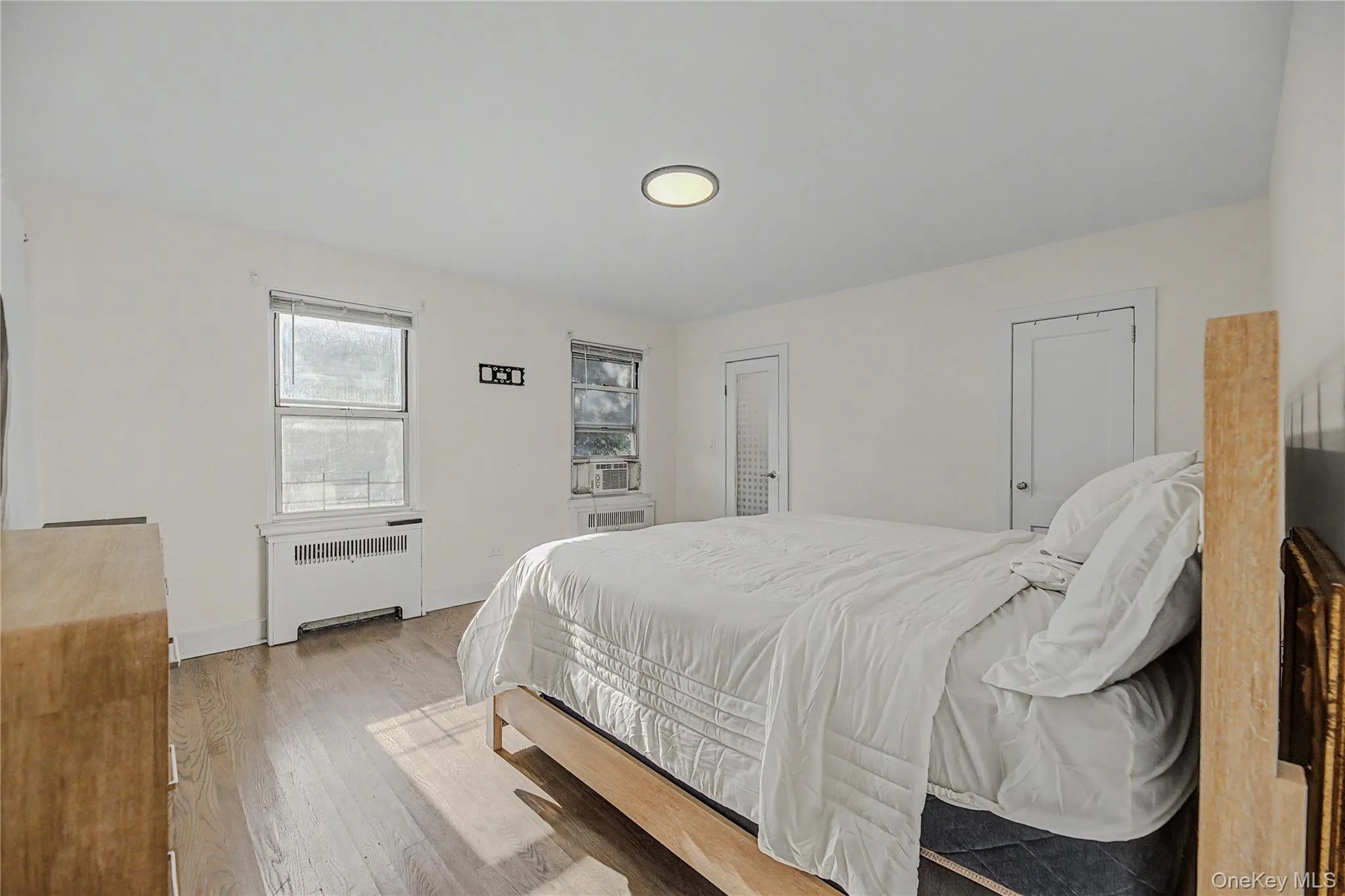 4971 Henry Hudson Parkway, New York, NY, 3 Bedrooms Bedrooms, 8 Rooms Rooms,2 BathroomsBathrooms,Residential,For Rent,Henry Hudson,0,1027822 4971 Henry Hudson Parkway, New York, NY, 3 Bedrooms Bedrooms, 8 Rooms Rooms,2 BathroomsBathrooms,Residential,For Rent,Henry Hudson,0,1027822