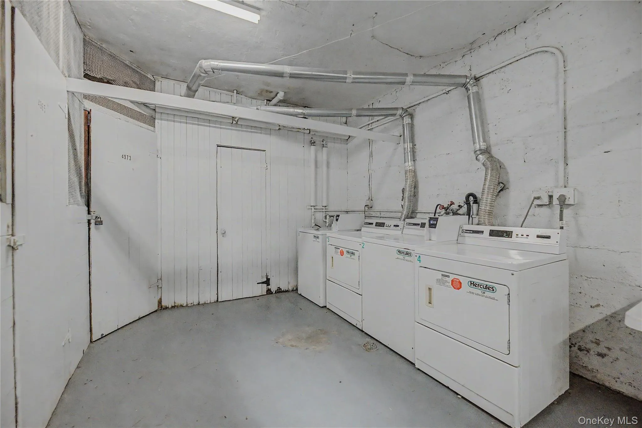 4971 Henry Hudson Parkway, New York, NY, 3 Bedrooms Bedrooms, 8 Rooms Rooms,2 BathroomsBathrooms,Residential,For Rent,Henry Hudson,0,1027822 4971 Henry Hudson Parkway, New York, NY, 3 Bedrooms Bedrooms, 8 Rooms Rooms,2 BathroomsBathrooms,Residential,For Rent,Henry Hudson,0,1027822