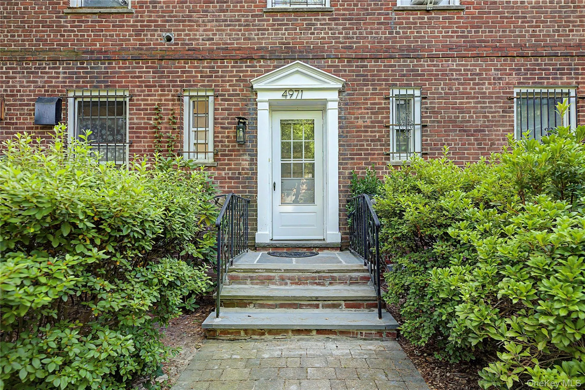 4971 Henry Hudson Parkway, New York, NY, 3 Bedrooms Bedrooms, 8 Rooms Rooms,2 BathroomsBathrooms,Residential,For Rent,Henry Hudson,0,1027822 4971 Henry Hudson Parkway, New York, NY, 3 Bedrooms Bedrooms, 8 Rooms Rooms,2 BathroomsBathrooms,Residential,For Rent,Henry Hudson,0,1027822