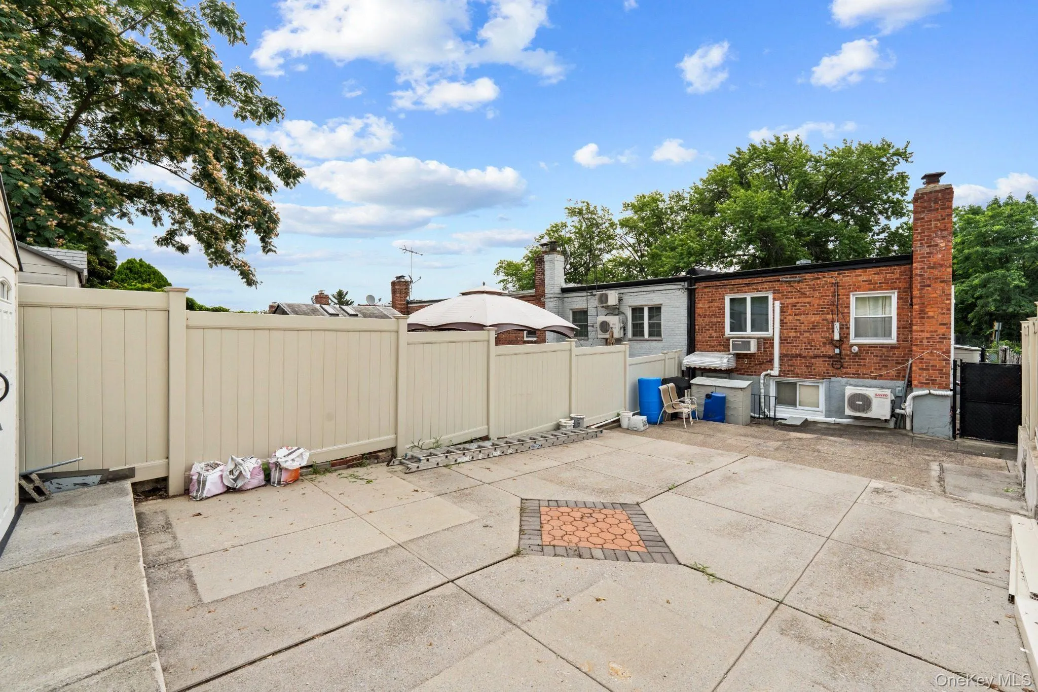 67-01 Eliot Avenue, New York, NY, 2 Bedrooms Bedrooms, 6 Rooms Rooms,2 BathroomsBathrooms,Residential,For Rent,Eliot,0,1027824 67-01 Eliot Avenue, New York, NY, 2 Bedrooms Bedrooms, 6 Rooms Rooms,2 BathroomsBathrooms,Residential,For Rent,Eliot,0,1027824
