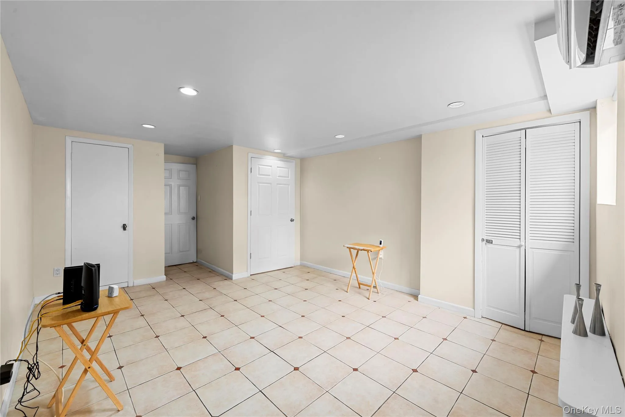 67-01 Eliot Avenue, New York, NY, 2 Bedrooms Bedrooms, 6 Rooms Rooms,2 BathroomsBathrooms,Residential,For Rent,Eliot,0,1027824 67-01 Eliot Avenue, New York, NY, 2 Bedrooms Bedrooms, 6 Rooms Rooms,2 BathroomsBathrooms,Residential,For Rent,Eliot,0,1027824