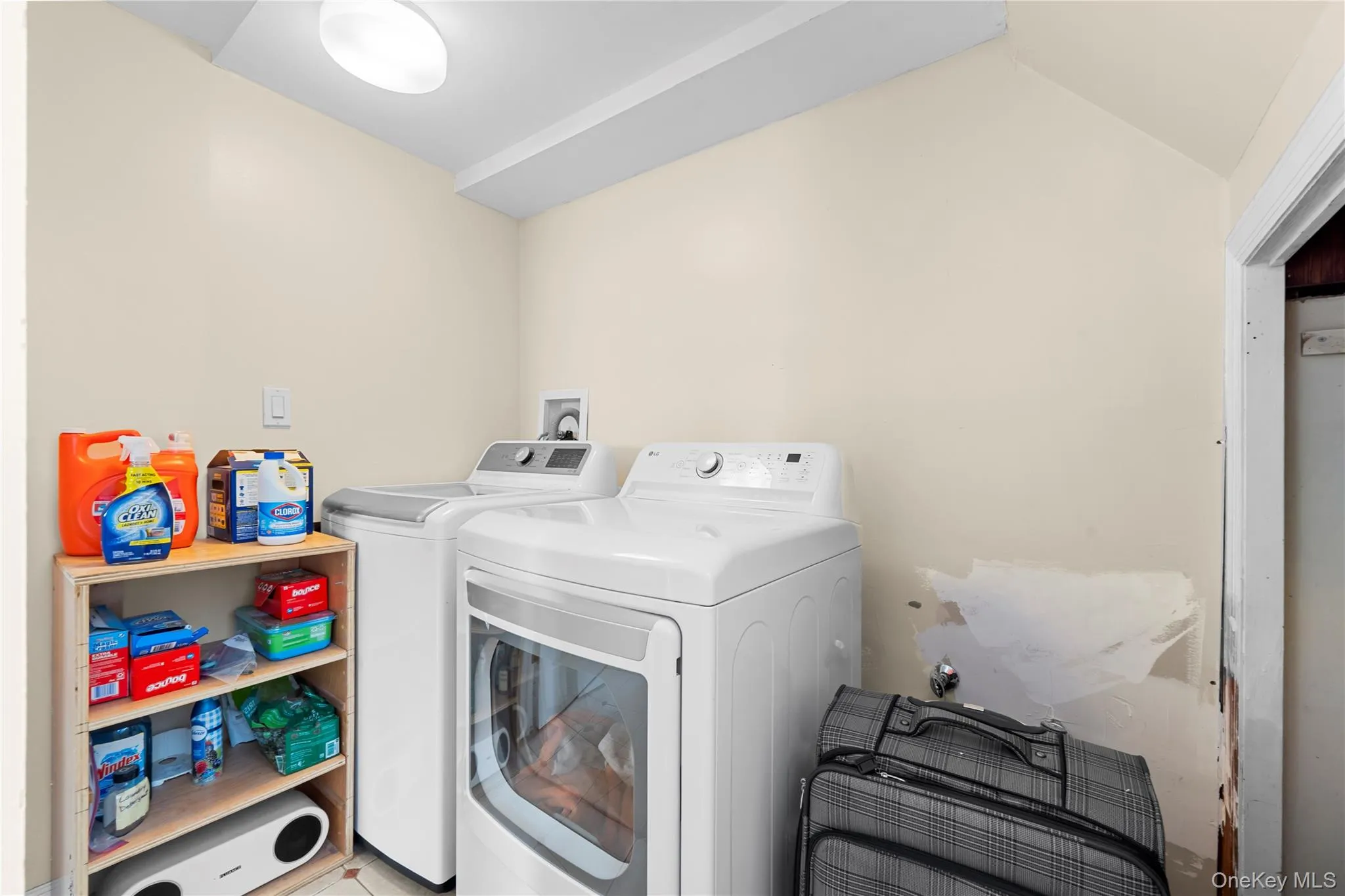 67-01 Eliot Avenue, New York, NY, 2 Bedrooms Bedrooms, 6 Rooms Rooms,2 BathroomsBathrooms,Residential,For Rent,Eliot,0,1027824 67-01 Eliot Avenue, New York, NY, 2 Bedrooms Bedrooms, 6 Rooms Rooms,2 BathroomsBathrooms,Residential,For Rent,Eliot,0,1027824