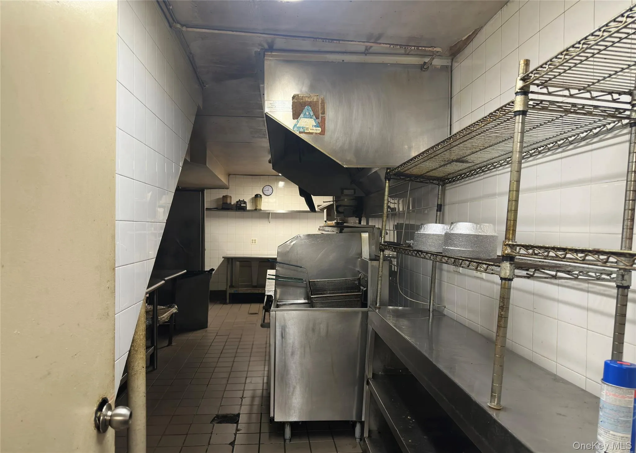 5613 Metropolitan Avenue, New York, NY, ,Commercial Lease,For Rent,Metropolitan,0,1027827 5613 Metropolitan Avenue, New York, NY, ,Commercial Lease,For Rent,Metropolitan,0,1027827