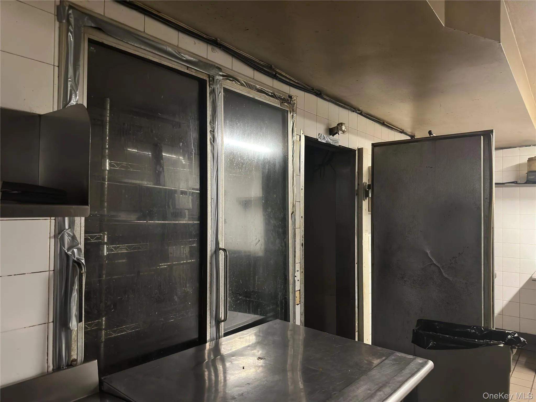 5613 Metropolitan Avenue, New York, NY, ,Commercial Lease,For Rent,Metropolitan,0,1027827 5613 Metropolitan Avenue, New York, NY, ,Commercial Lease,For Rent,Metropolitan,0,1027827