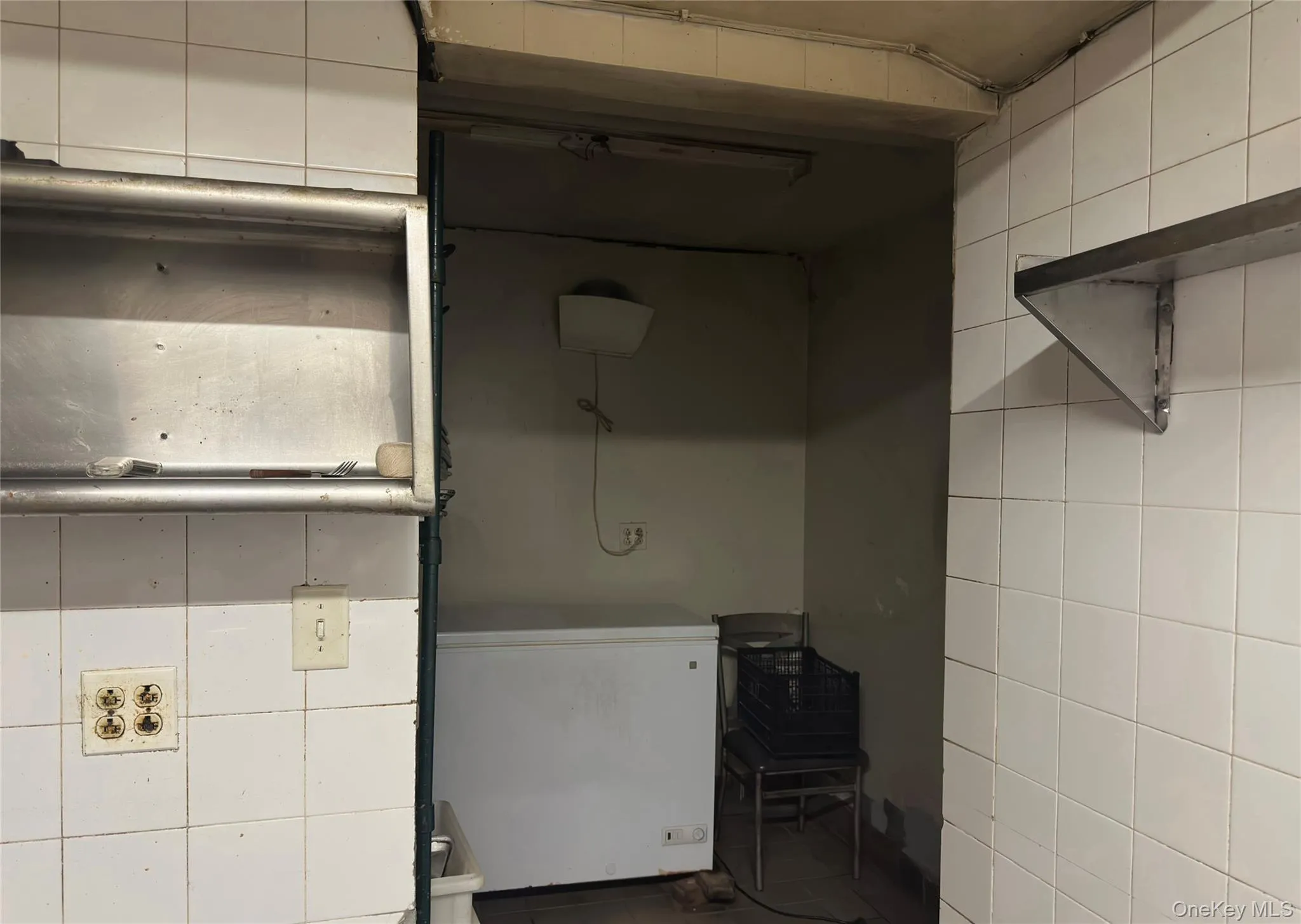5613 Metropolitan Avenue, New York, NY, ,Commercial Lease,For Rent,Metropolitan,0,1027827 5613 Metropolitan Avenue, New York, NY, ,Commercial Lease,For Rent,Metropolitan,0,1027827