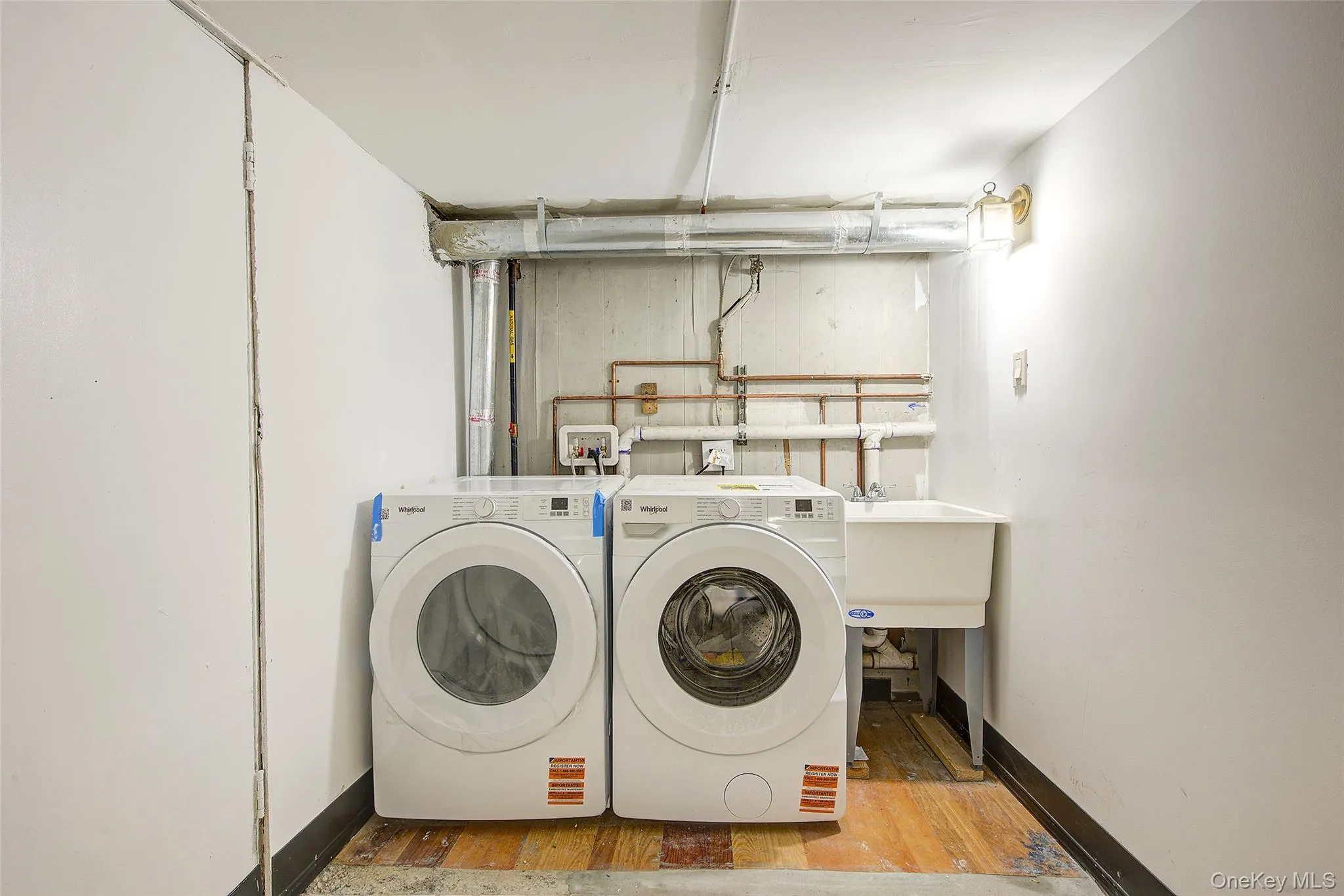 NEW WASHER/DRYER AND A SINK!!! NEW WASHER/DRYER AND A SINK!!!