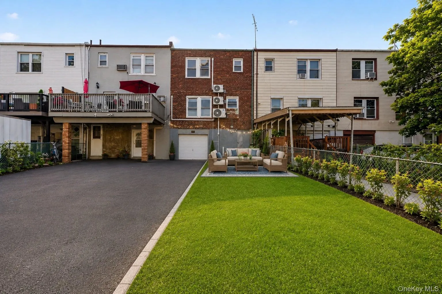 2548 Mickle Avenue, New York, NY, 3 Bedrooms Bedrooms, 5 Rooms Rooms,1 BathroomBathrooms,Residential,For Rent,Mickle,0,1027835 2548 Mickle Avenue, New York, NY, 3 Bedrooms Bedrooms, 5 Rooms Rooms,1 BathroomBathrooms,Residential,For Rent,Mickle,0,1027835