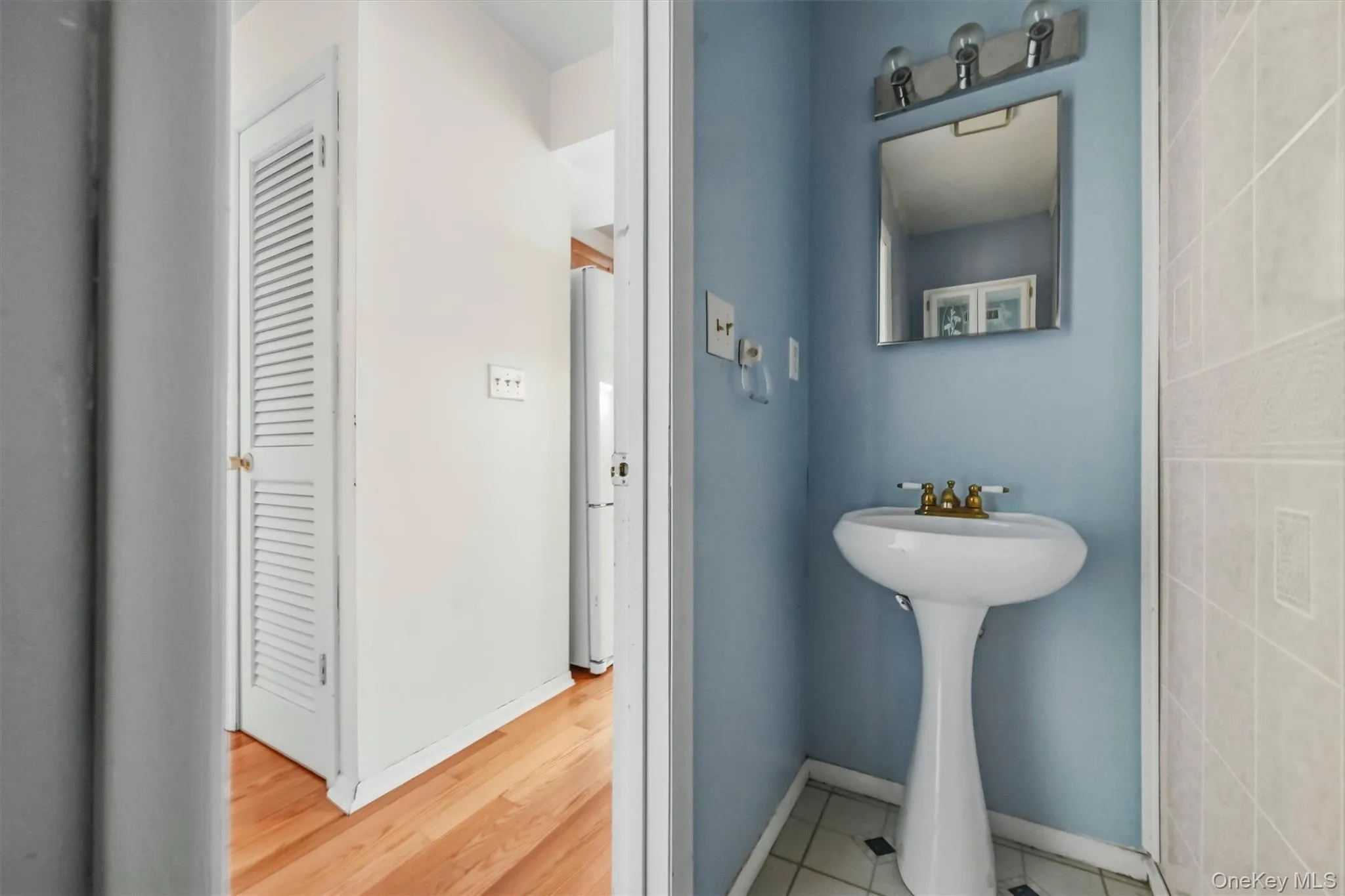 The half bath is on the main floor. The half bath is on the main floor.