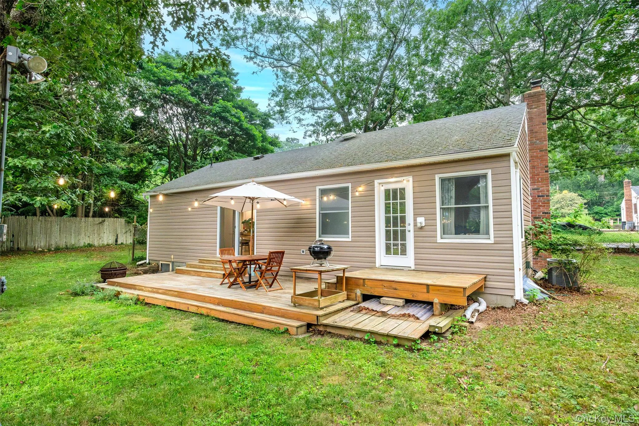 27 Glen Drive, Brookhaven, NY, 2 Bedrooms Bedrooms, 5 Rooms Rooms,1 BathroomBathrooms,Residential,For Rent,Glen,0,1027840 27 Glen Drive, Brookhaven, NY, 2 Bedrooms Bedrooms, 5 Rooms Rooms,1 BathroomBathrooms,Residential,For Rent,Glen,0,1027840