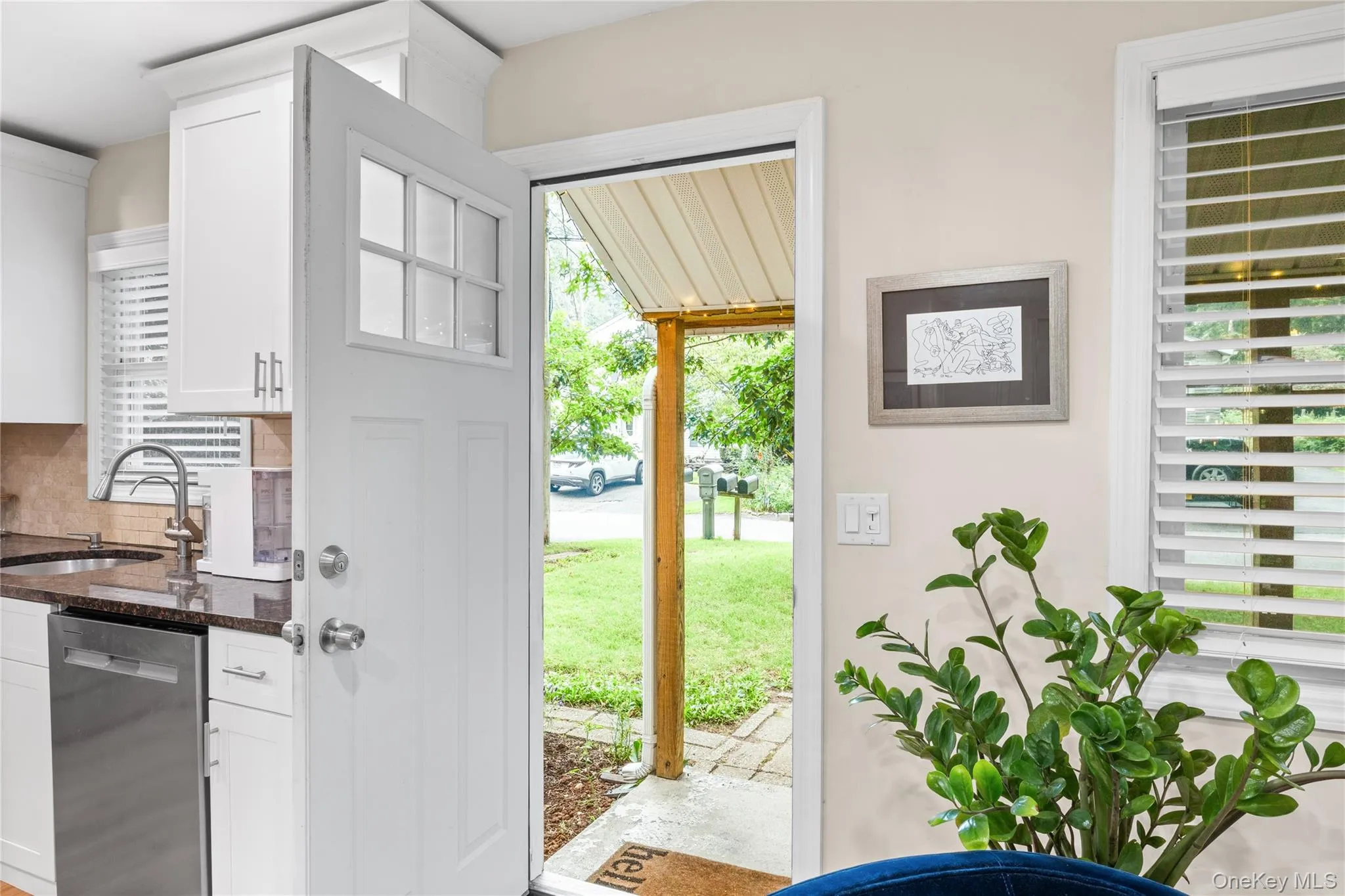 27 Glen Drive, Brookhaven, NY, 2 Bedrooms Bedrooms, 5 Rooms Rooms,1 BathroomBathrooms,Residential,For Rent,Glen,0,1027840 27 Glen Drive, Brookhaven, NY, 2 Bedrooms Bedrooms, 5 Rooms Rooms,1 BathroomBathrooms,Residential,For Rent,Glen,0,1027840