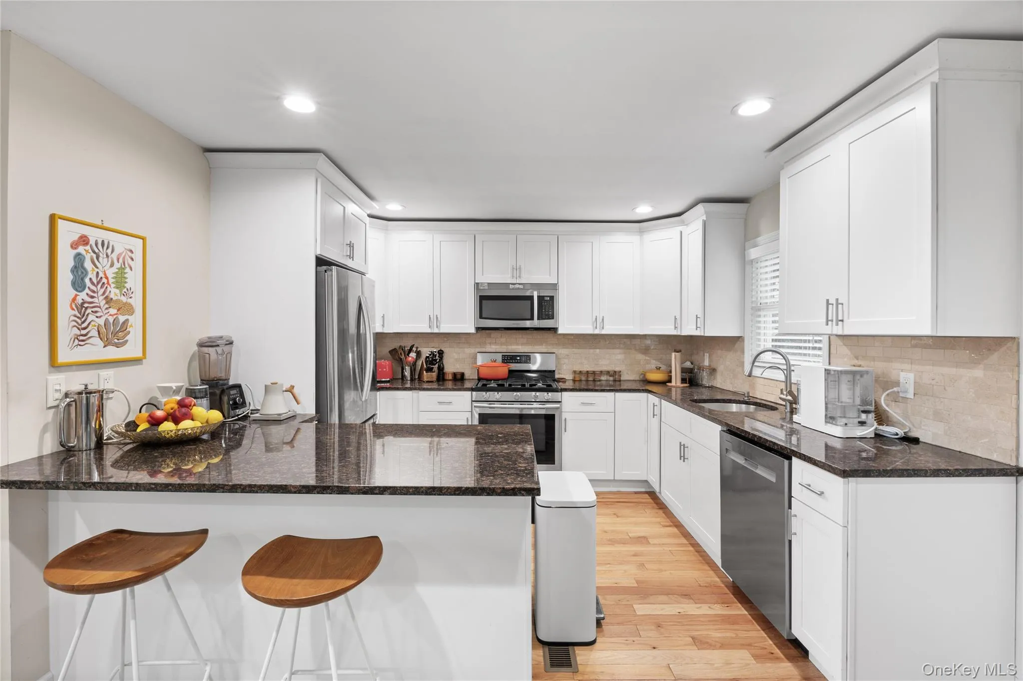 27 Glen Drive, Brookhaven, NY, 2 Bedrooms Bedrooms, 5 Rooms Rooms,1 BathroomBathrooms,Residential,For Rent,Glen,0,1027840 27 Glen Drive, Brookhaven, NY, 2 Bedrooms Bedrooms, 5 Rooms Rooms,1 BathroomBathrooms,Residential,For Rent,Glen,0,1027840