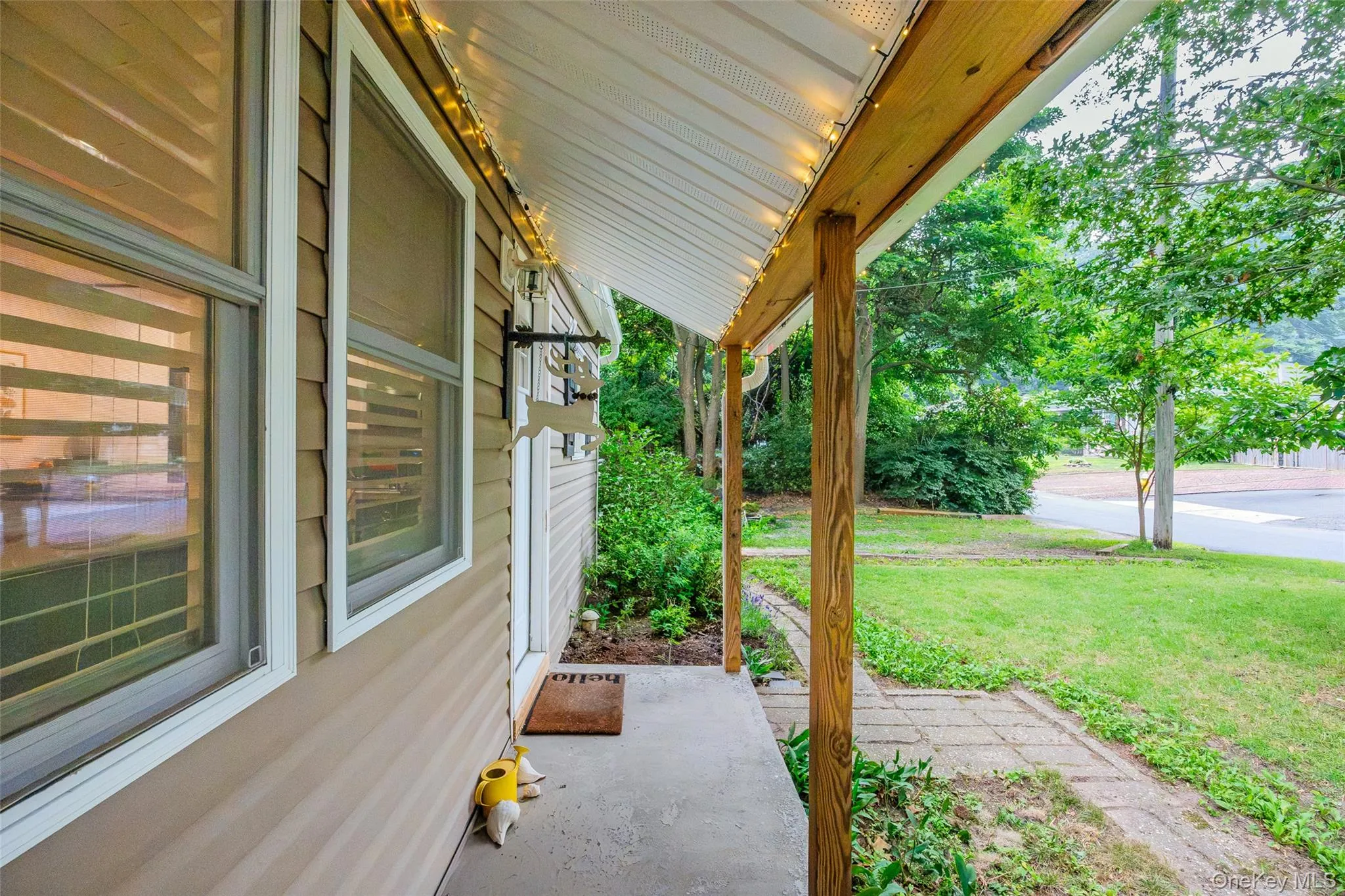 27 Glen Drive, Brookhaven, NY, 2 Bedrooms Bedrooms, 5 Rooms Rooms,1 BathroomBathrooms,Residential,For Rent,Glen,0,1027840 27 Glen Drive, Brookhaven, NY, 2 Bedrooms Bedrooms, 5 Rooms Rooms,1 BathroomBathrooms,Residential,For Rent,Glen,0,1027840