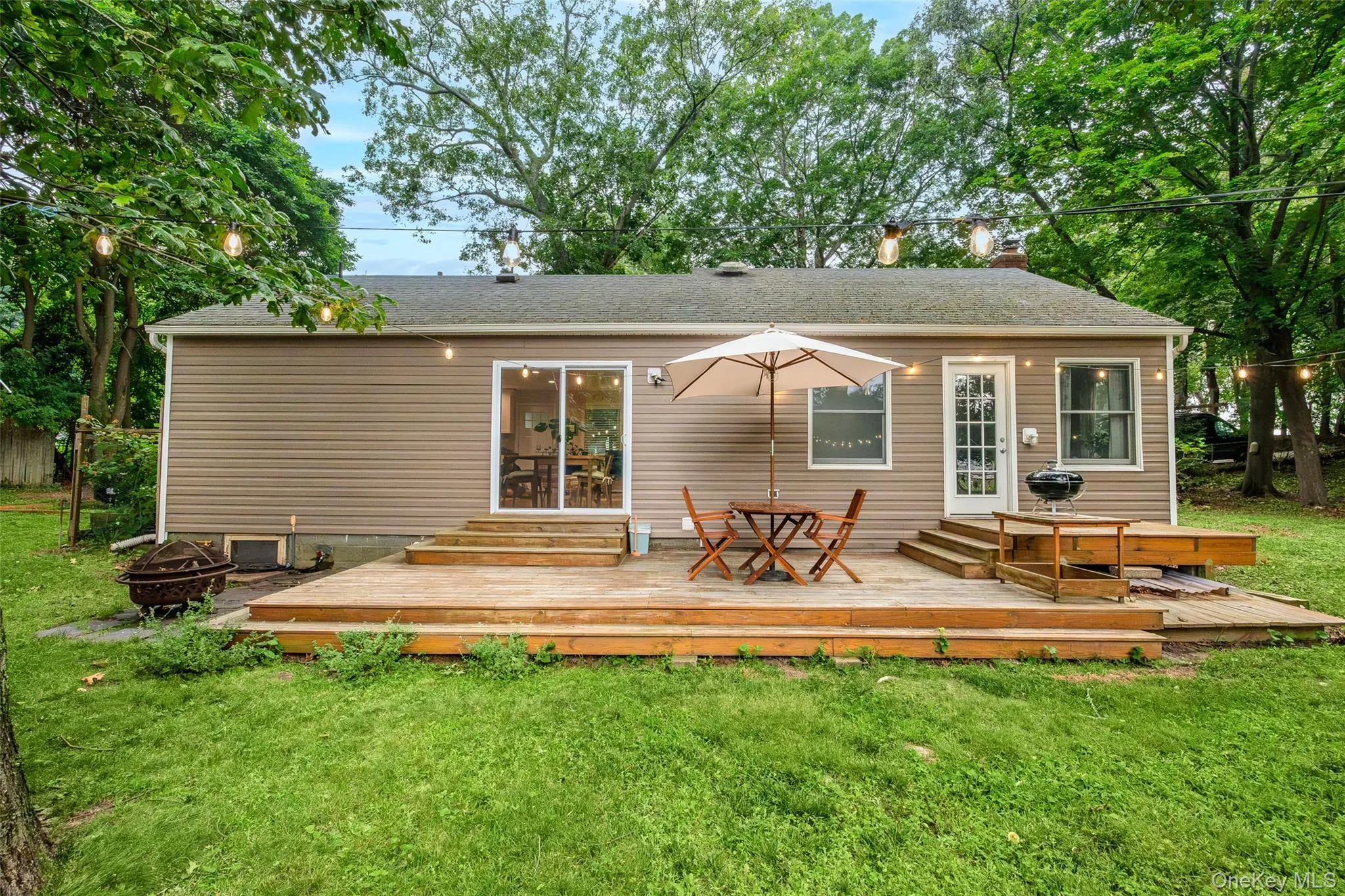 27 Glen Drive, Brookhaven, NY, 2 Bedrooms Bedrooms, 5 Rooms Rooms,1 BathroomBathrooms,Residential,For Rent,Glen,0,1027840 27 Glen Drive, Brookhaven, NY, 2 Bedrooms Bedrooms, 5 Rooms Rooms,1 BathroomBathrooms,Residential,For Rent,Glen,0,1027840