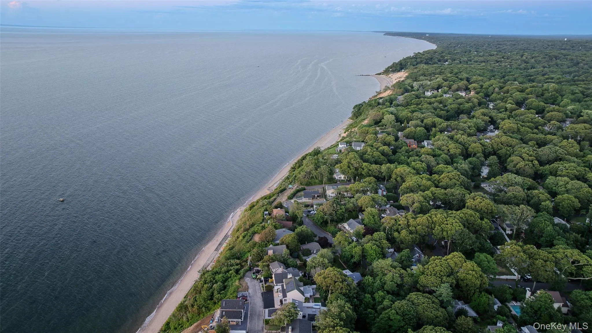 27 Glen Drive, Brookhaven, NY, 2 Bedrooms Bedrooms, 5 Rooms Rooms,1 BathroomBathrooms,Residential,For Rent,Glen,0,1027840 27 Glen Drive, Brookhaven, NY, 2 Bedrooms Bedrooms, 5 Rooms Rooms,1 BathroomBathrooms,Residential,For Rent,Glen,0,1027840