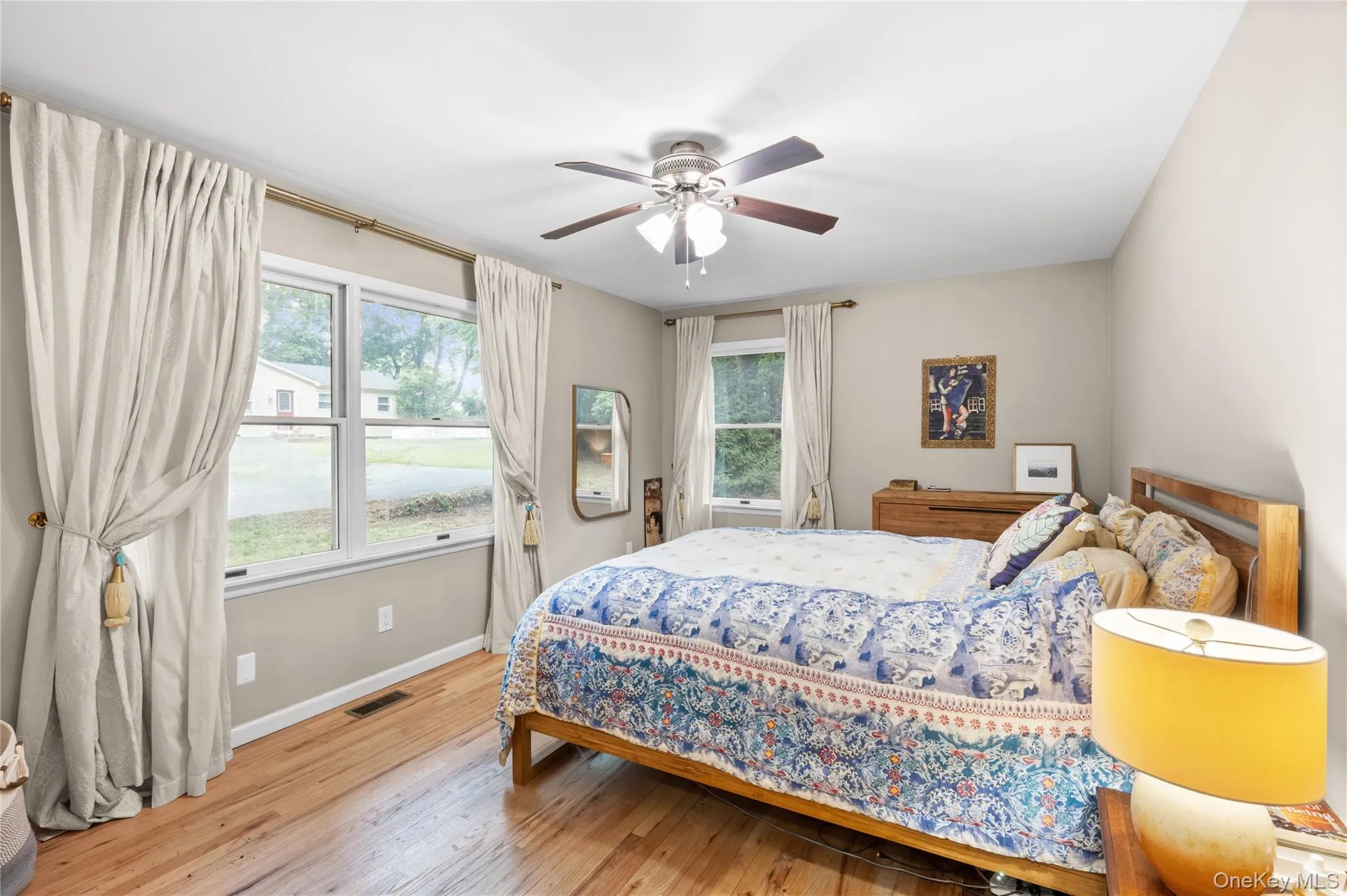 27 Glen Drive, Brookhaven, NY, 2 Bedrooms Bedrooms, 5 Rooms Rooms,1 BathroomBathrooms,Residential,For Rent,Glen,0,1027840 27 Glen Drive, Brookhaven, NY, 2 Bedrooms Bedrooms, 5 Rooms Rooms,1 BathroomBathrooms,Residential,For Rent,Glen,0,1027840