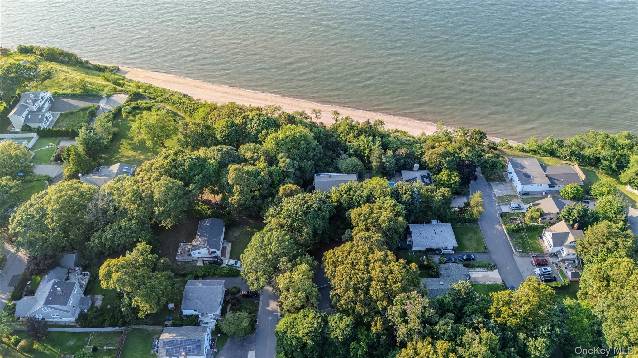 27 Glen Drive, Brookhaven, NY, 2 Bedrooms Bedrooms, 5 Rooms Rooms,1 BathroomBathrooms,Residential,For Rent,Glen,0,1027840 27 Glen Drive, Brookhaven, NY, 2 Bedrooms Bedrooms, 5 Rooms Rooms,1 BathroomBathrooms,Residential,For Rent,Glen,0,1027840