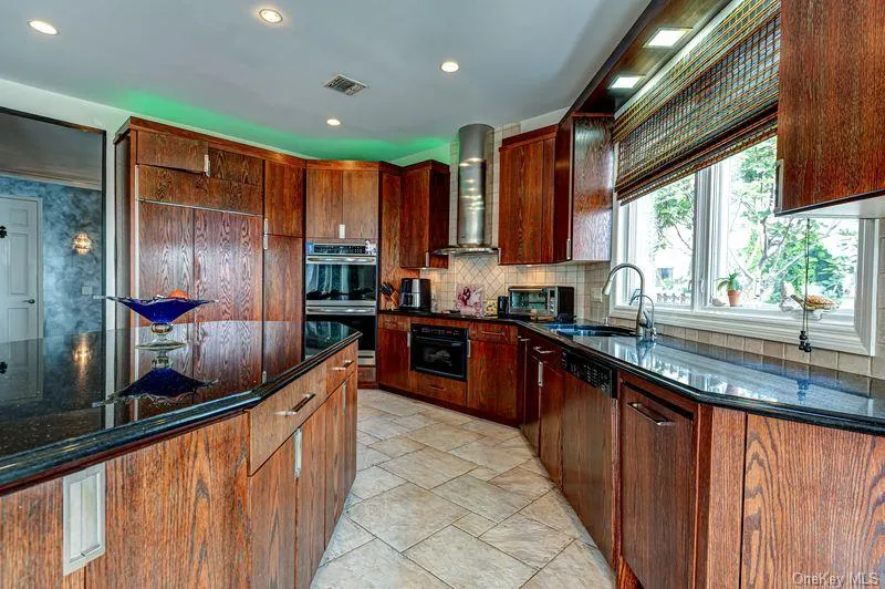 37 Crescent Cove Circle, Hempstead, NY, 6 Bedrooms Bedrooms, 10 Rooms Rooms,5 BathroomsBathrooms,Residential Lease,For Rent,Crescent Cove,0,1027845 37 Crescent Cove Circle, Hempstead, NY, 6 Bedrooms Bedrooms, 10 Rooms Rooms,5 BathroomsBathrooms,Residential Lease,For Rent,Crescent Cove,0,1027845
