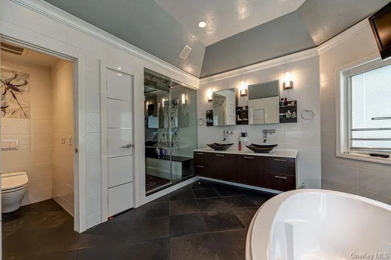 37 Crescent Cove Circle, Hempstead, NY, 6 Bedrooms Bedrooms, 10 Rooms Rooms,5 BathroomsBathrooms,Residential Lease,For Rent,Crescent Cove,0,1027845 37 Crescent Cove Circle, Hempstead, NY, 6 Bedrooms Bedrooms, 10 Rooms Rooms,5 BathroomsBathrooms,Residential Lease,For Rent,Crescent Cove,0,1027845