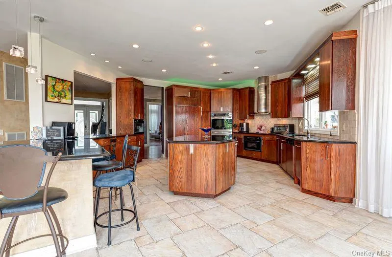37 Crescent Cove Circle, Hempstead, NY, 6 Bedrooms Bedrooms, 10 Rooms Rooms,5 BathroomsBathrooms,Residential Lease,For Rent,Crescent Cove,0,1027845 37 Crescent Cove Circle, Hempstead, NY, 6 Bedrooms Bedrooms, 10 Rooms Rooms,5 BathroomsBathrooms,Residential Lease,For Rent,Crescent Cove,0,1027845