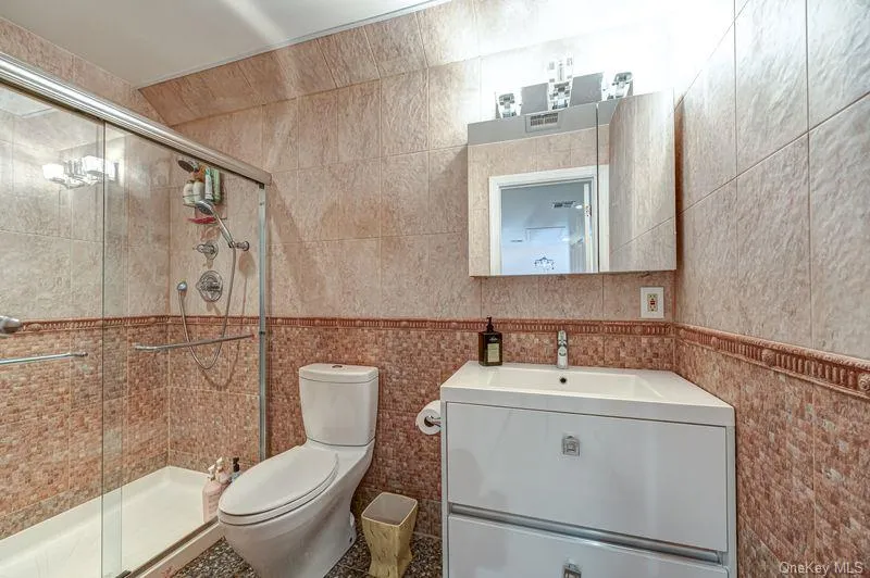 37 Crescent Cove Circle, Hempstead, NY, 6 Bedrooms Bedrooms, 10 Rooms Rooms,5 BathroomsBathrooms,Residential Lease,For Rent,Crescent Cove,0,1027845 37 Crescent Cove Circle, Hempstead, NY, 6 Bedrooms Bedrooms, 10 Rooms Rooms,5 BathroomsBathrooms,Residential Lease,For Rent,Crescent Cove,0,1027845