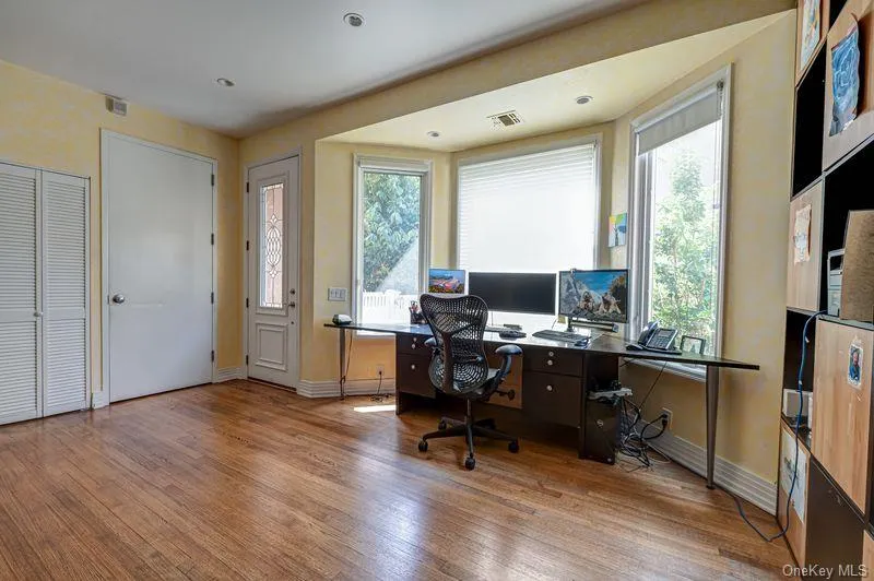 37 Crescent Cove Circle, Hempstead, NY, 6 Bedrooms Bedrooms, 10 Rooms Rooms,5 BathroomsBathrooms,Residential Lease,For Rent,Crescent Cove,0,1027845 37 Crescent Cove Circle, Hempstead, NY, 6 Bedrooms Bedrooms, 10 Rooms Rooms,5 BathroomsBathrooms,Residential Lease,For Rent,Crescent Cove,0,1027845
