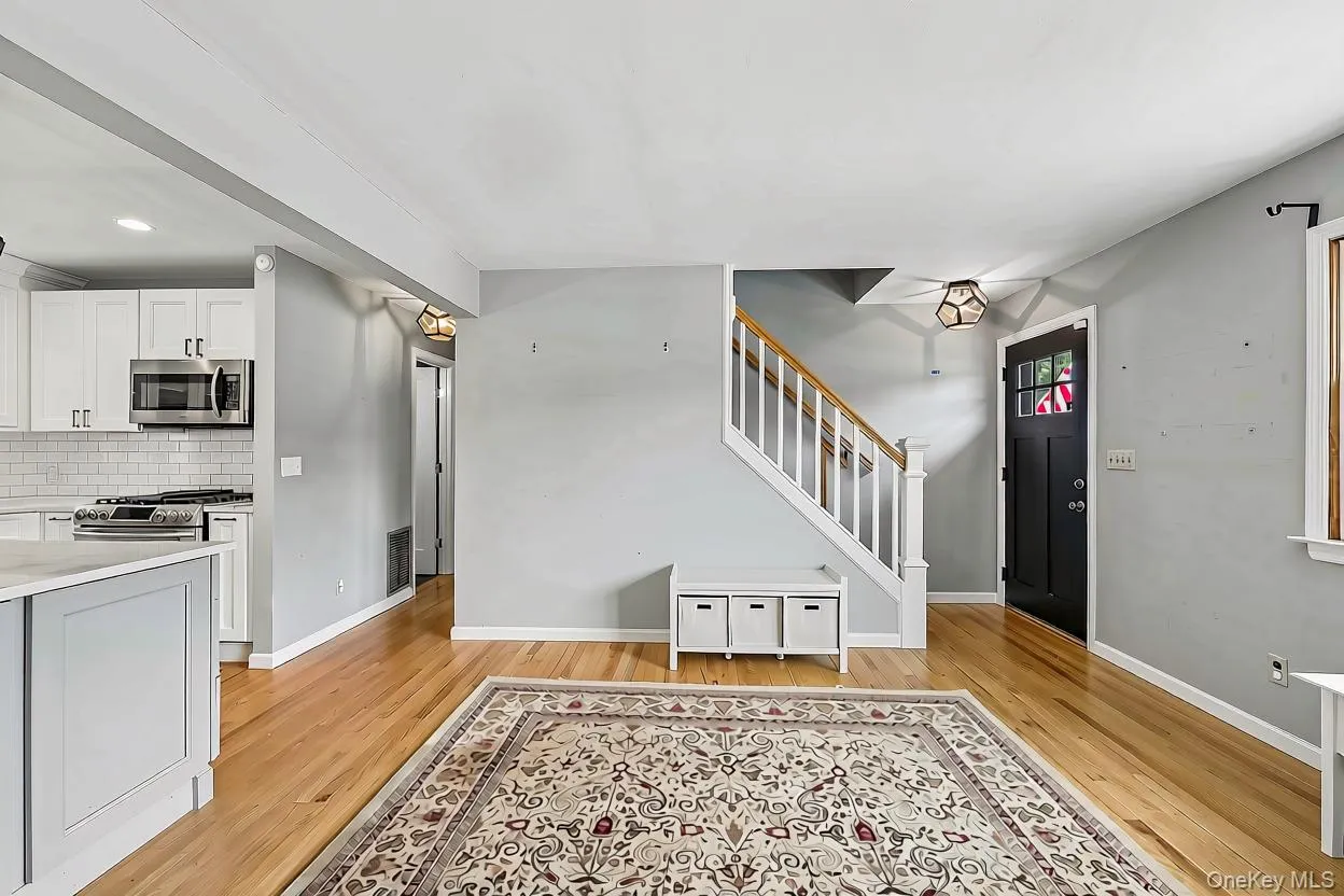 41 Sheldon Avenue, Greenburgh, NY, 4 Bedrooms Bedrooms, 6 Rooms Rooms,2 BathroomsBathrooms,Residential Lease,For Rent,Sheldon,0,1027847 41 Sheldon Avenue, Greenburgh, NY, 4 Bedrooms Bedrooms, 6 Rooms Rooms,2 BathroomsBathrooms,Residential Lease,For Rent,Sheldon,0,1027847