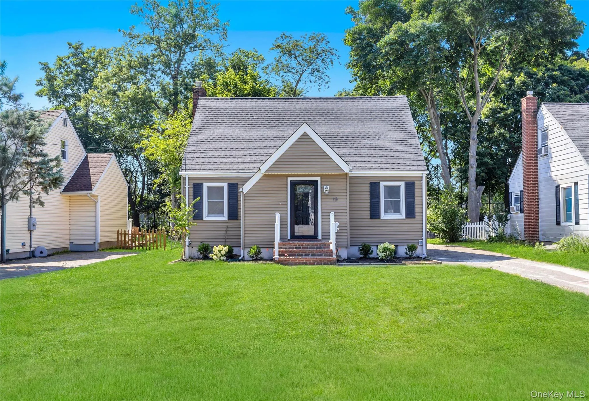 15 Irving Johnson Street, Huntington, NY, 3 Bedrooms Bedrooms, 6 Rooms Rooms,1 BathroomBathrooms,Residential,For Rent,Irving Johnson,0,1027848 15 Irving Johnson Street, Huntington, NY, 3 Bedrooms Bedrooms, 6 Rooms Rooms,1 BathroomBathrooms,Residential,For Rent,Irving Johnson,0,1027848