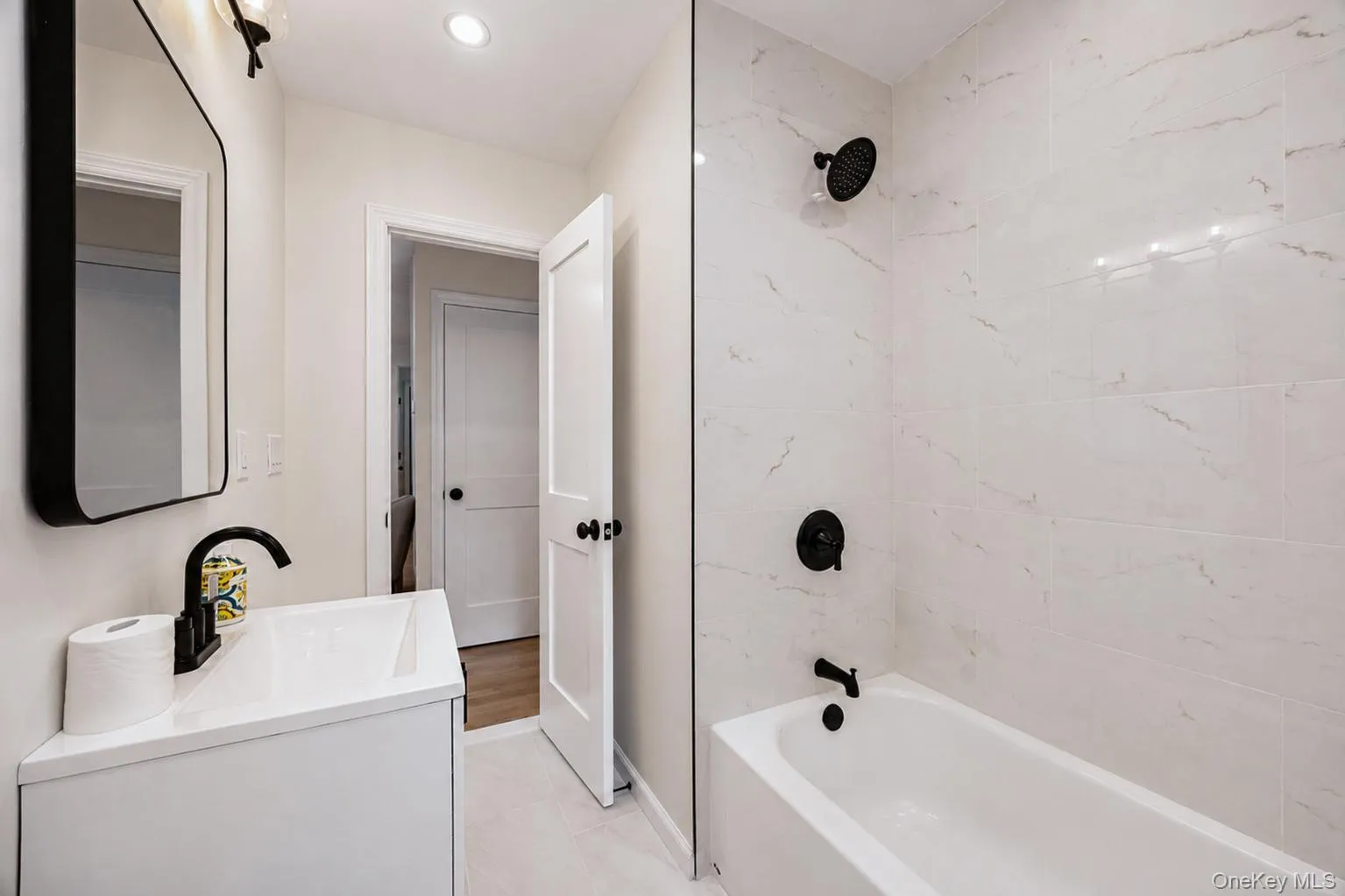 15 Irving Johnson Street, Huntington, NY, 3 Bedrooms Bedrooms, 6 Rooms Rooms,1 BathroomBathrooms,Residential,For Rent,Irving Johnson,0,1027848 15 Irving Johnson Street, Huntington, NY, 3 Bedrooms Bedrooms, 6 Rooms Rooms,1 BathroomBathrooms,Residential,For Rent,Irving Johnson,0,1027848
