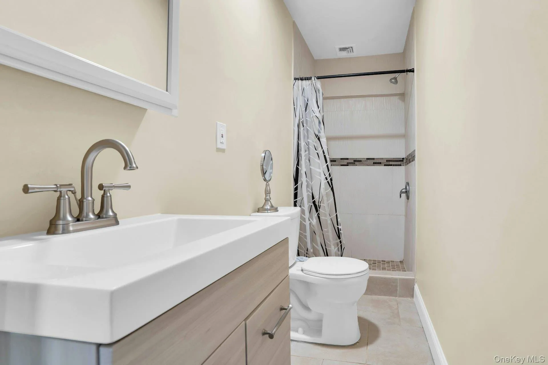 764 Vanderbilt Parkway, Huntington, NY, 6 Bedrooms Bedrooms, 13 Rooms Rooms,4 BathroomsBathrooms,Residential,For Rent,Vanderbilt,0,1027852 764 Vanderbilt Parkway, Huntington, NY, 6 Bedrooms Bedrooms, 13 Rooms Rooms,4 BathroomsBathrooms,Residential,For Rent,Vanderbilt,0,1027852