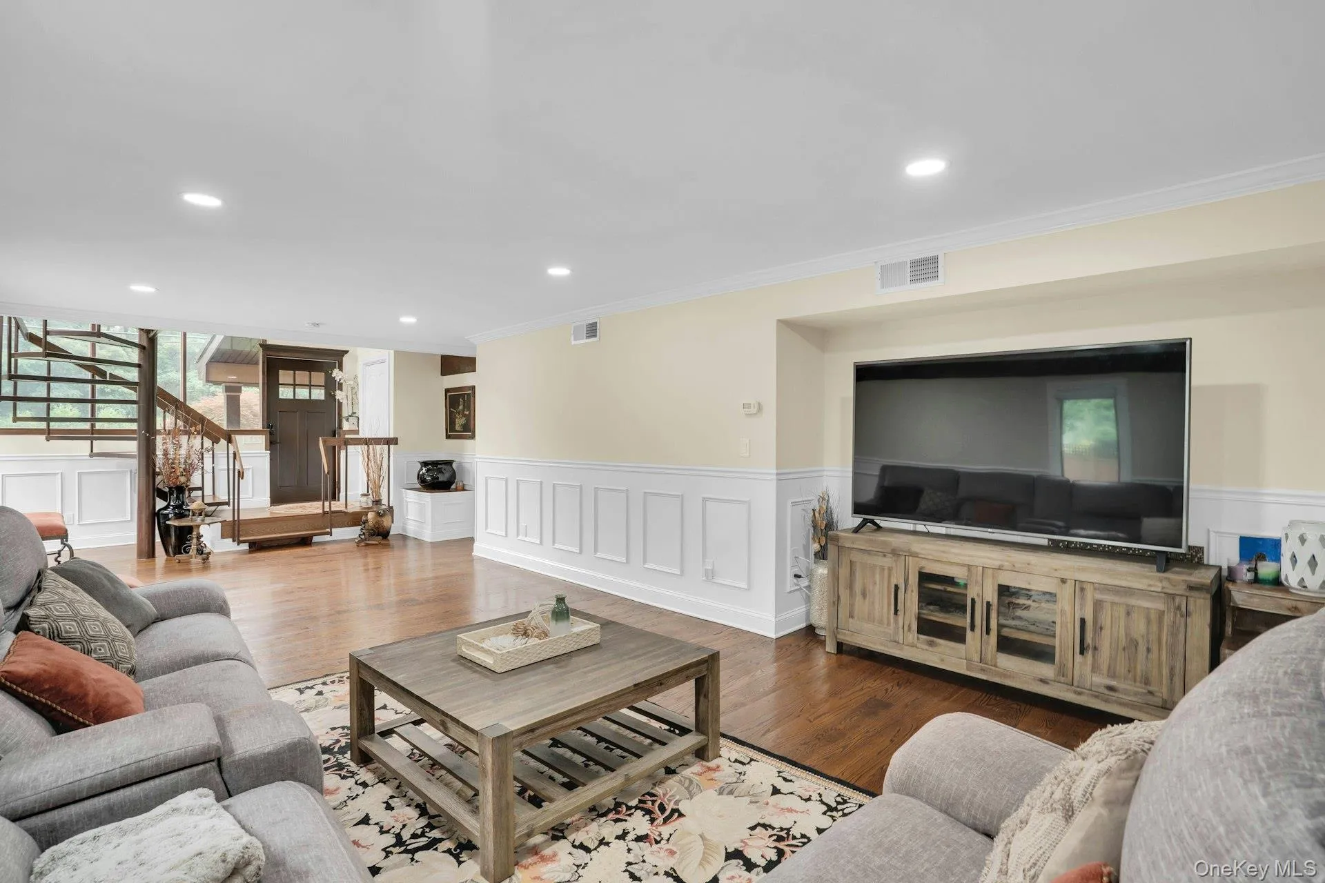 Natural light and new hardwood floors. Natural light and new hardwood floors.