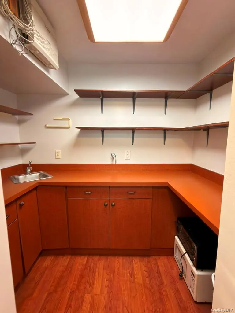 155 68th Street, New York, NY, 1 Bedroom Bedrooms, 4 Rooms Rooms,1 BathroomBathrooms,Residential,For Rent,68th,0,1027853 155 68th Street, New York, NY, 1 Bedroom Bedrooms, 4 Rooms Rooms,1 BathroomBathrooms,Residential,For Rent,68th,0,1027853