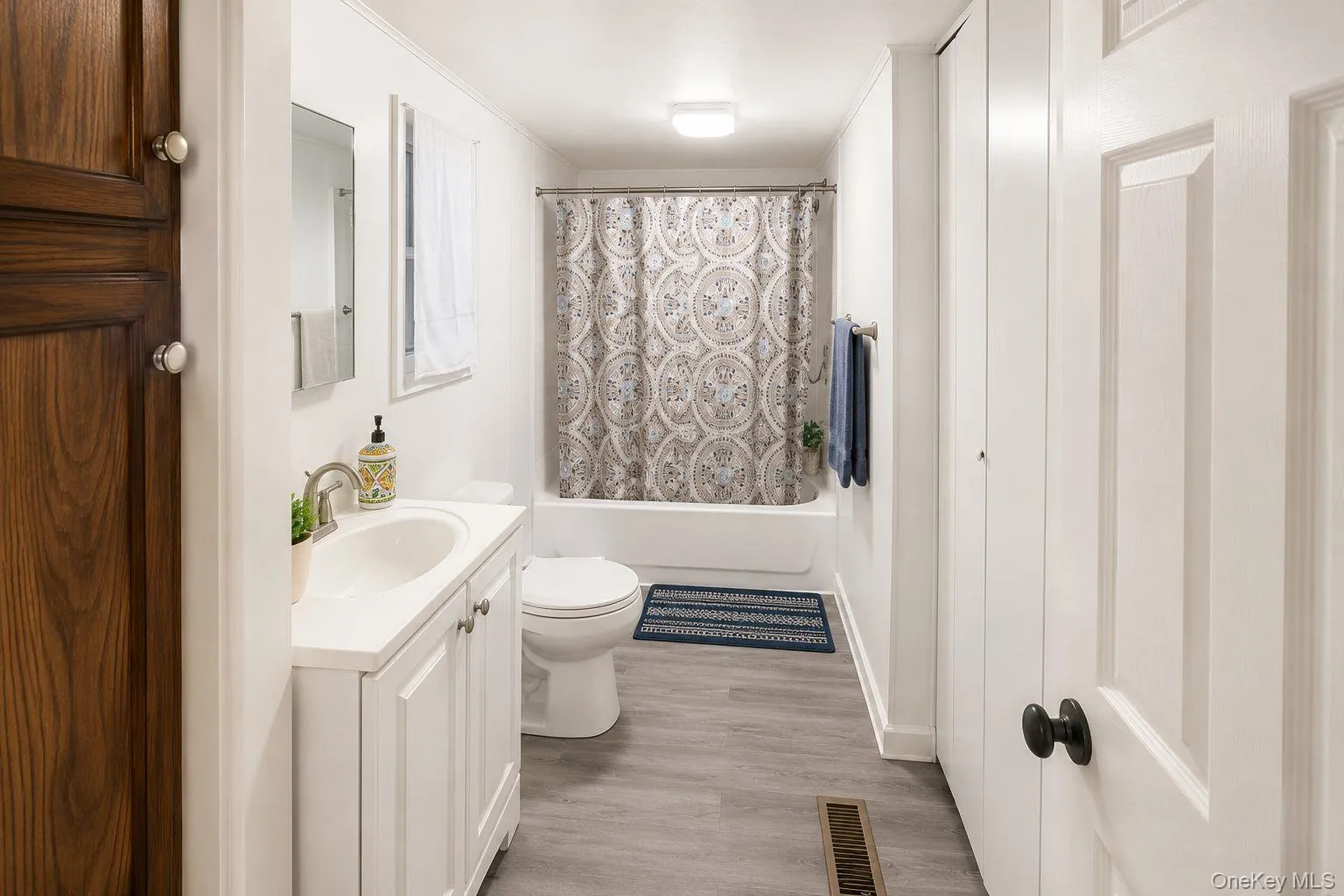 3 kingstonbridge Lane, Fallsburg, NY, 3 Bedrooms Bedrooms, 5 Rooms Rooms,2 BathroomsBathrooms,Residential,For Rent,kingstonbridge,0,1027857 3 kingstonbridge Lane, Fallsburg, NY, 3 Bedrooms Bedrooms, 5 Rooms Rooms,2 BathroomsBathrooms,Residential,For Rent,kingstonbridge,0,1027857