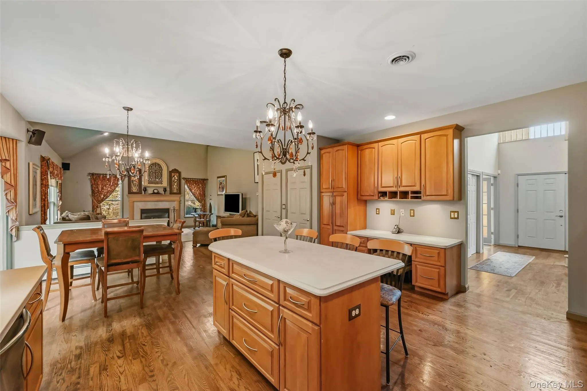 48 Greenwich Avenue, Woodbury, NY, 4 Bedrooms Bedrooms, 12 Rooms Rooms,2 BathroomsBathrooms,Residential,For Rent,Greenwich,0,1027864 48 Greenwich Avenue, Woodbury, NY, 4 Bedrooms Bedrooms, 12 Rooms Rooms,2 BathroomsBathrooms,Residential,For Rent,Greenwich,0,1027864