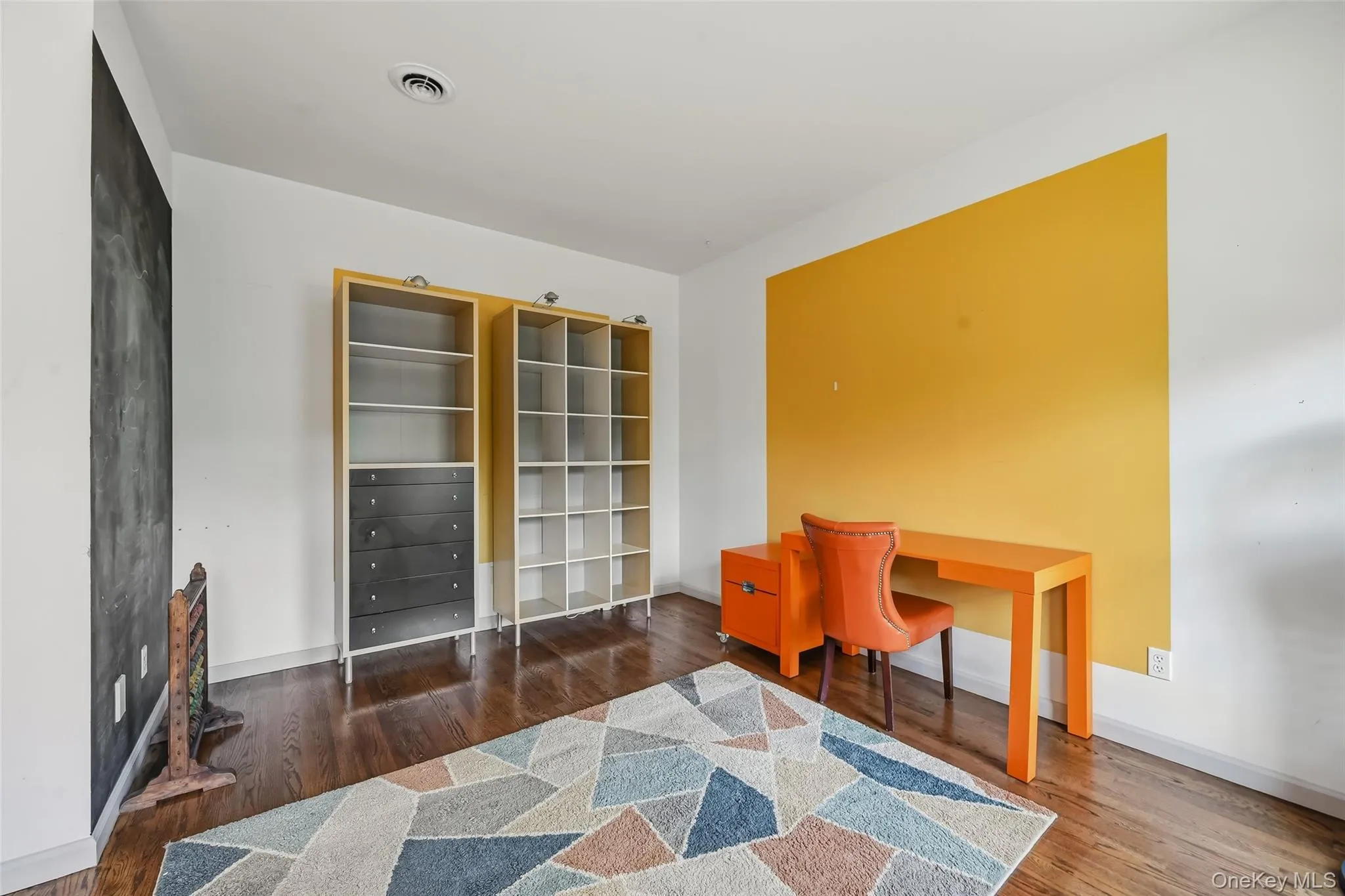 48 Greenwich Avenue, Woodbury, NY, 4 Bedrooms Bedrooms, 12 Rooms Rooms,2 BathroomsBathrooms,Residential,For Rent,Greenwich,0,1027864 48 Greenwich Avenue, Woodbury, NY, 4 Bedrooms Bedrooms, 12 Rooms Rooms,2 BathroomsBathrooms,Residential,For Rent,Greenwich,0,1027864